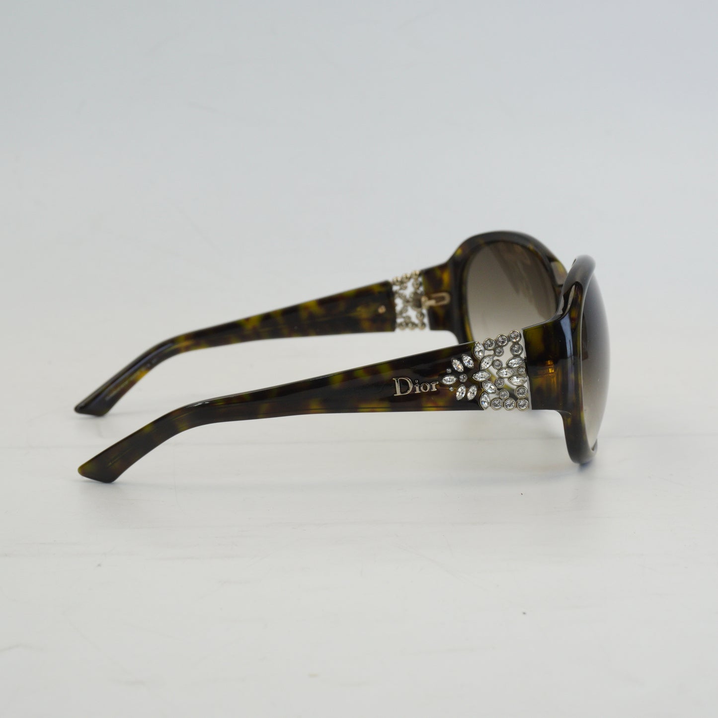 Dior	Delicacy Sunglasses