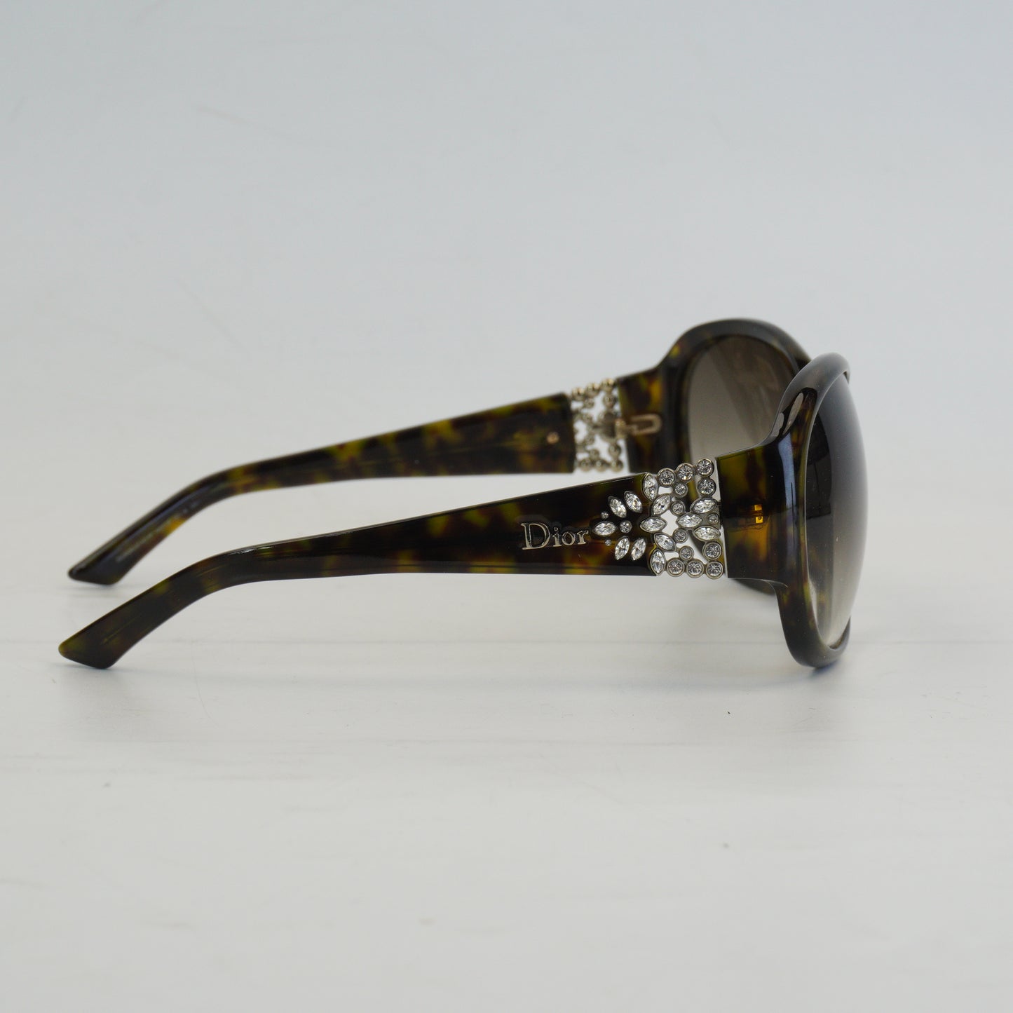 Dior	Delicacy Sunglasses