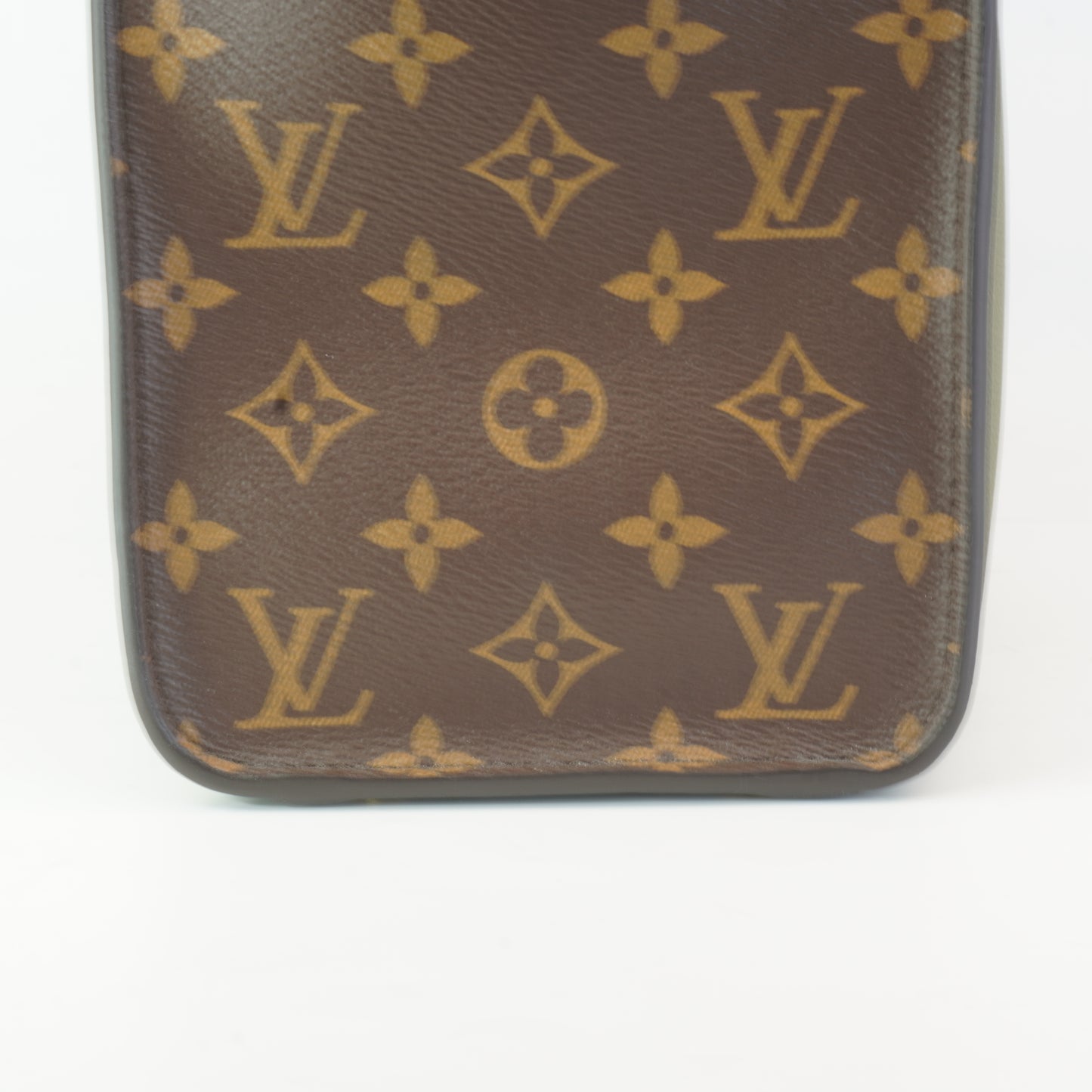 Louis Vuitton	On the Side