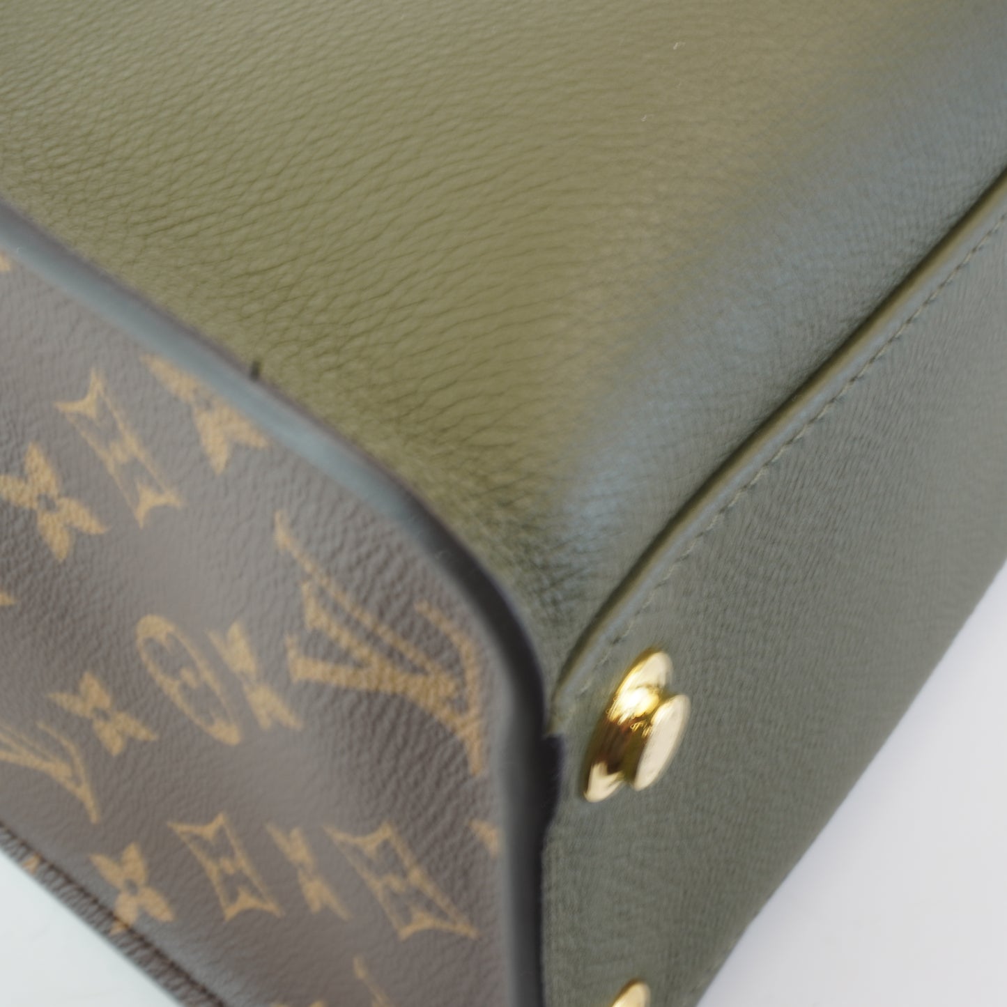 Louis Vuitton	On the Side