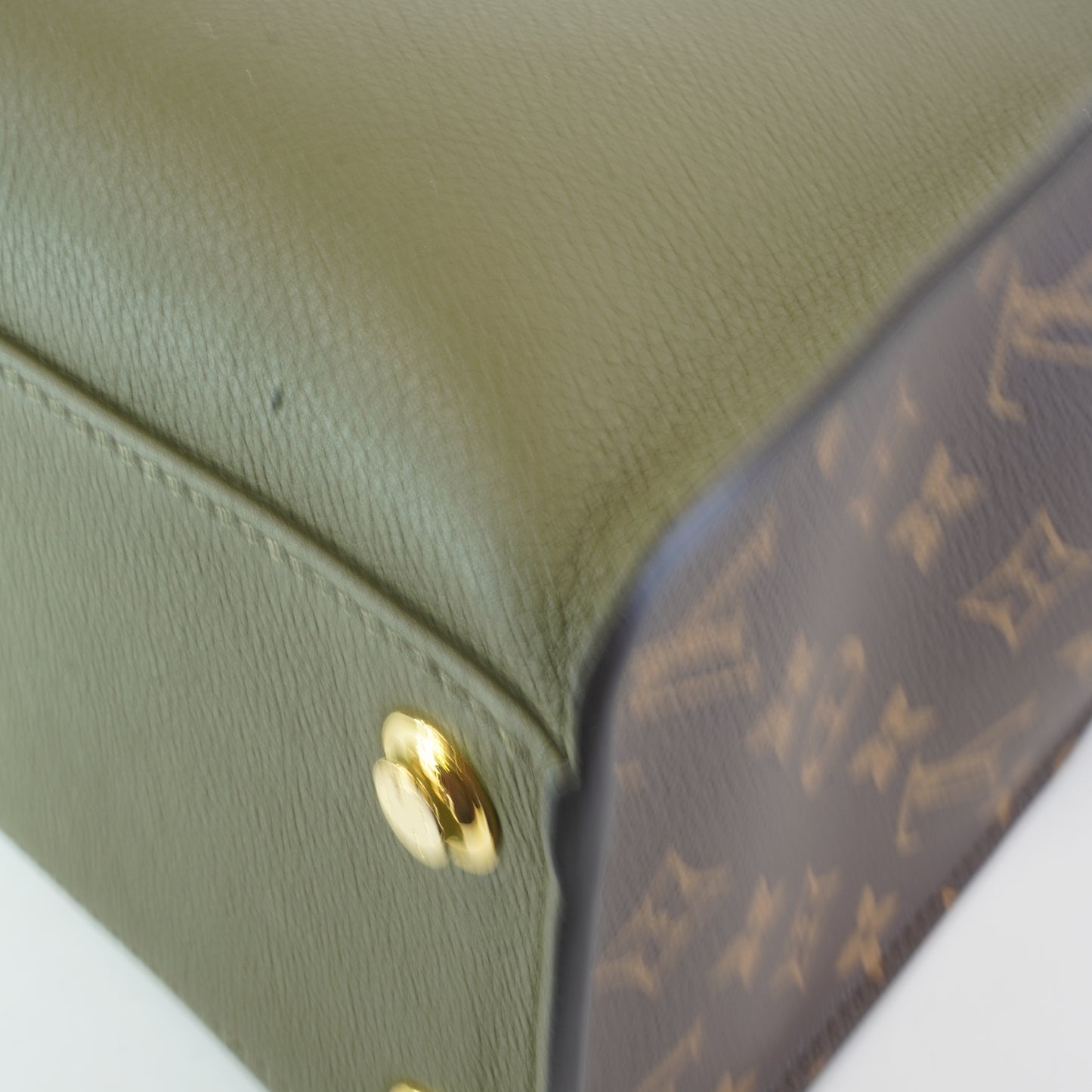 Louis Vuitton	On the Side