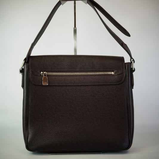 Louis Vuitton	Ramon Messenger Bag