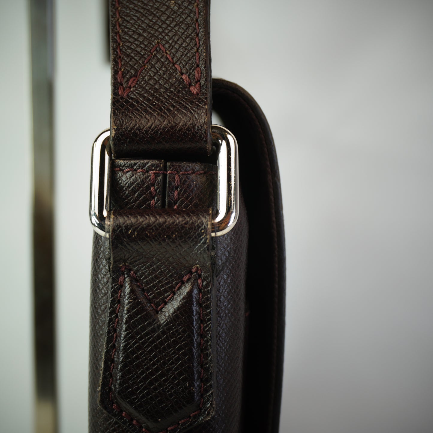Louis Vuitton	Ramon Messenger Bag