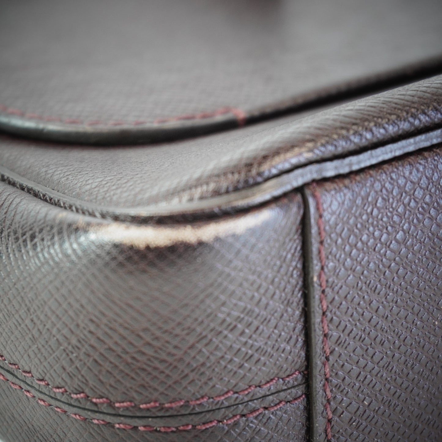 Louis Vuitton	Ramon Messenger Bag