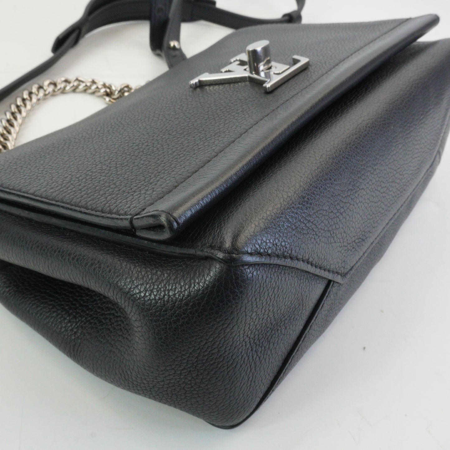 Louis Vuitton	Lockme II BB Bag in black Small SHW