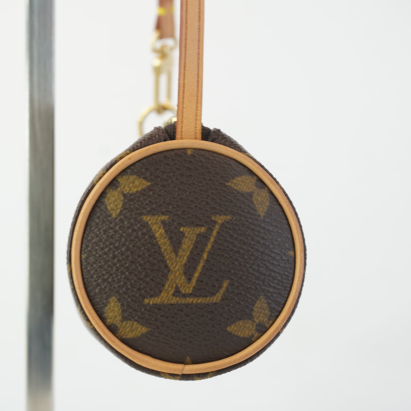 Louis Vuitton	Papillon Baby
