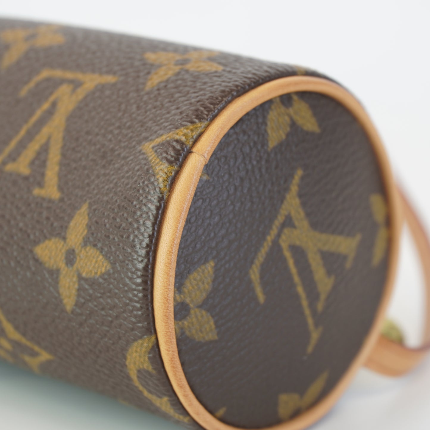 Louis Vuitton	Papillon Baby