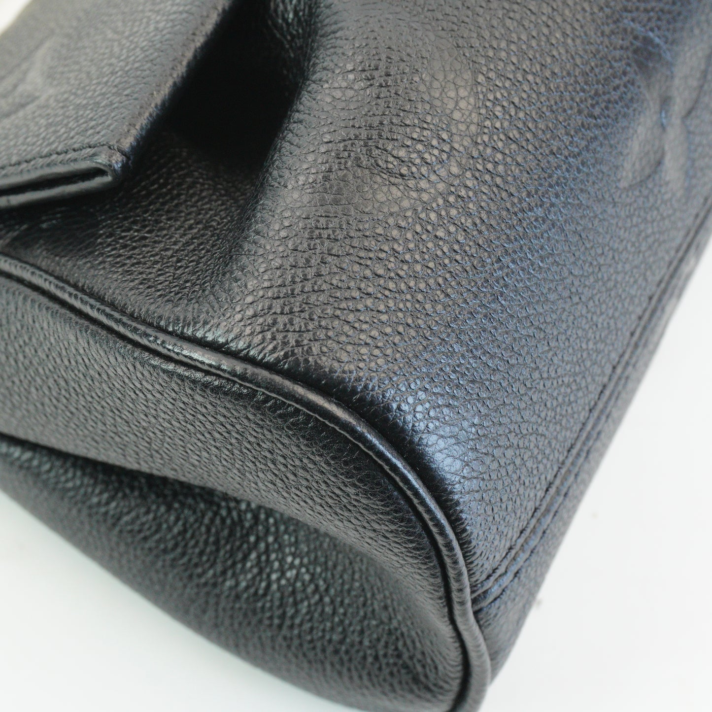 Louis Vuitton	Favorite Black Monogram Empriente Leather Small GHW