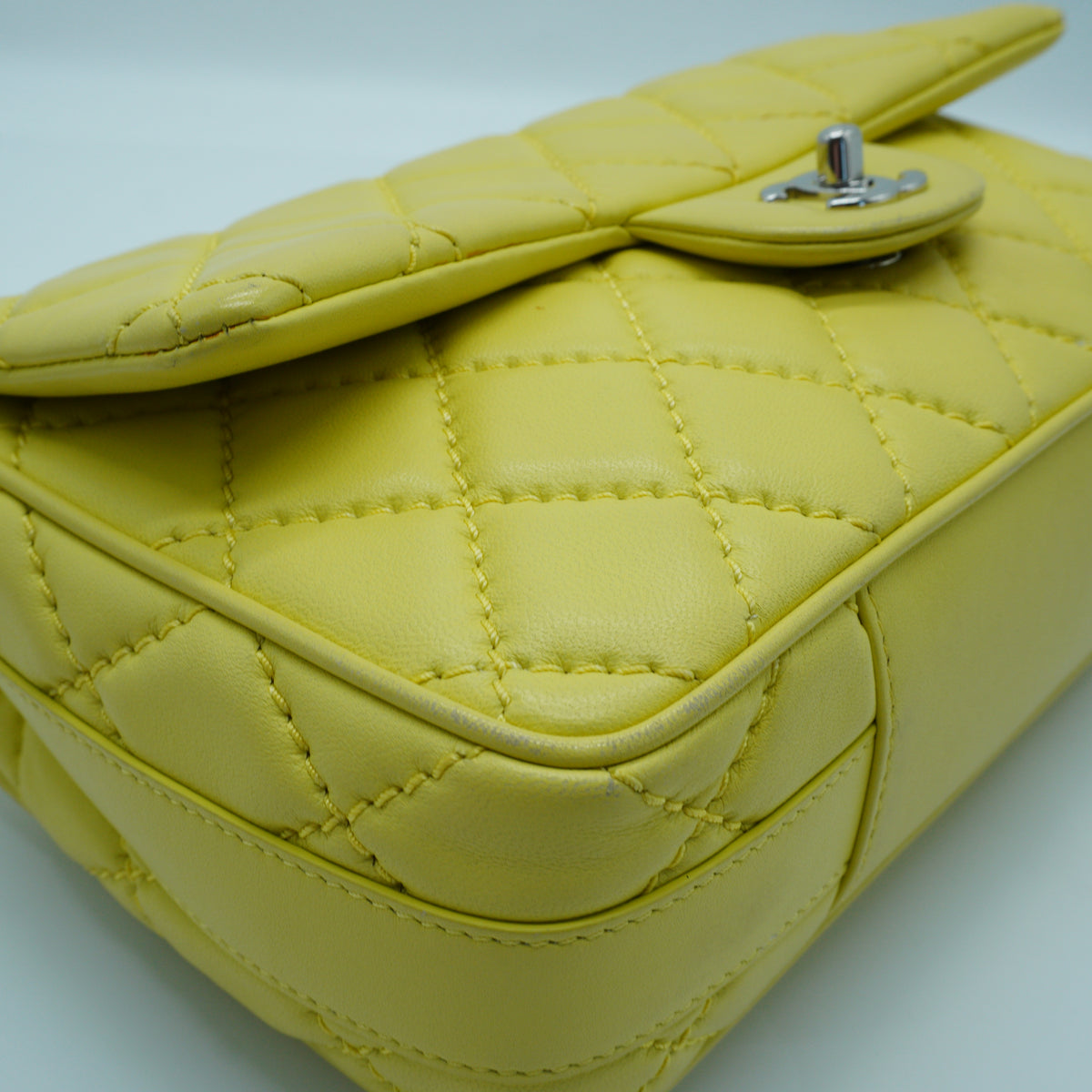 Chanel	Classic Flap Bag Yellow Medium SHW
