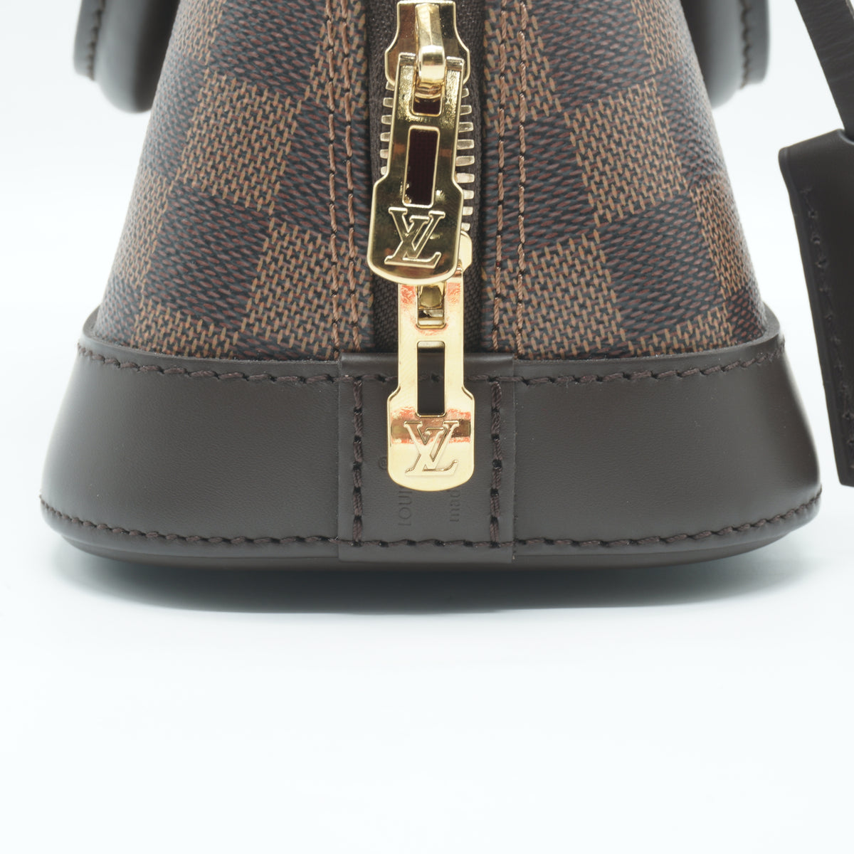 Louis Vuitton	Alma BB Damier Ebene GHW