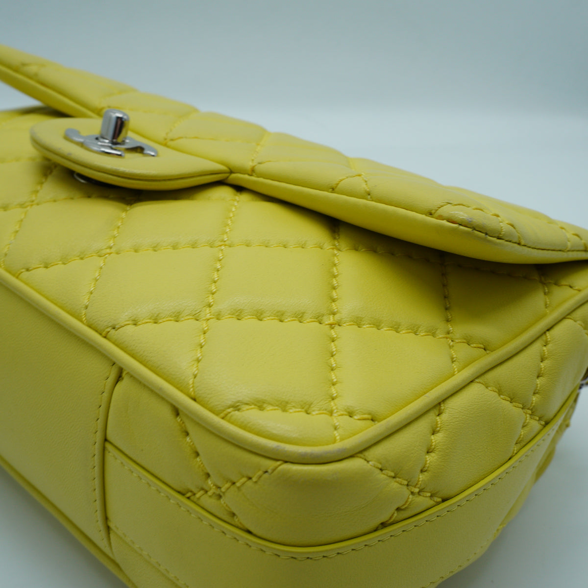 Chanel	Classic Flap Bag Yellow Medium SHW