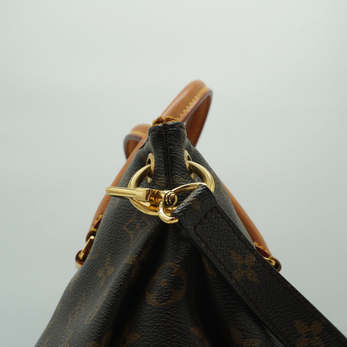Louis Vuitton	Pallas MM Mono Canvas With Yello Safran Medium GHW