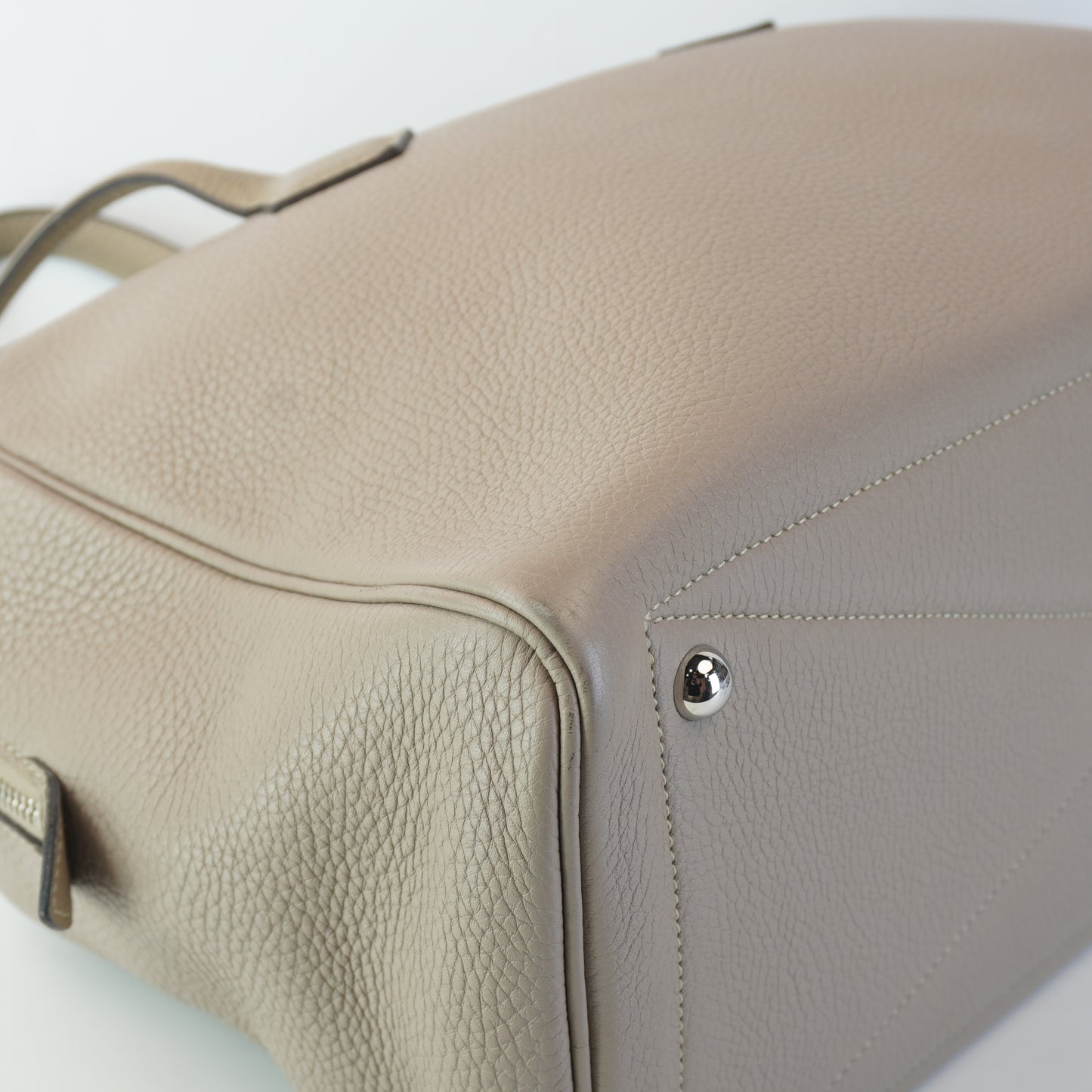 Hermes Victoria Beige