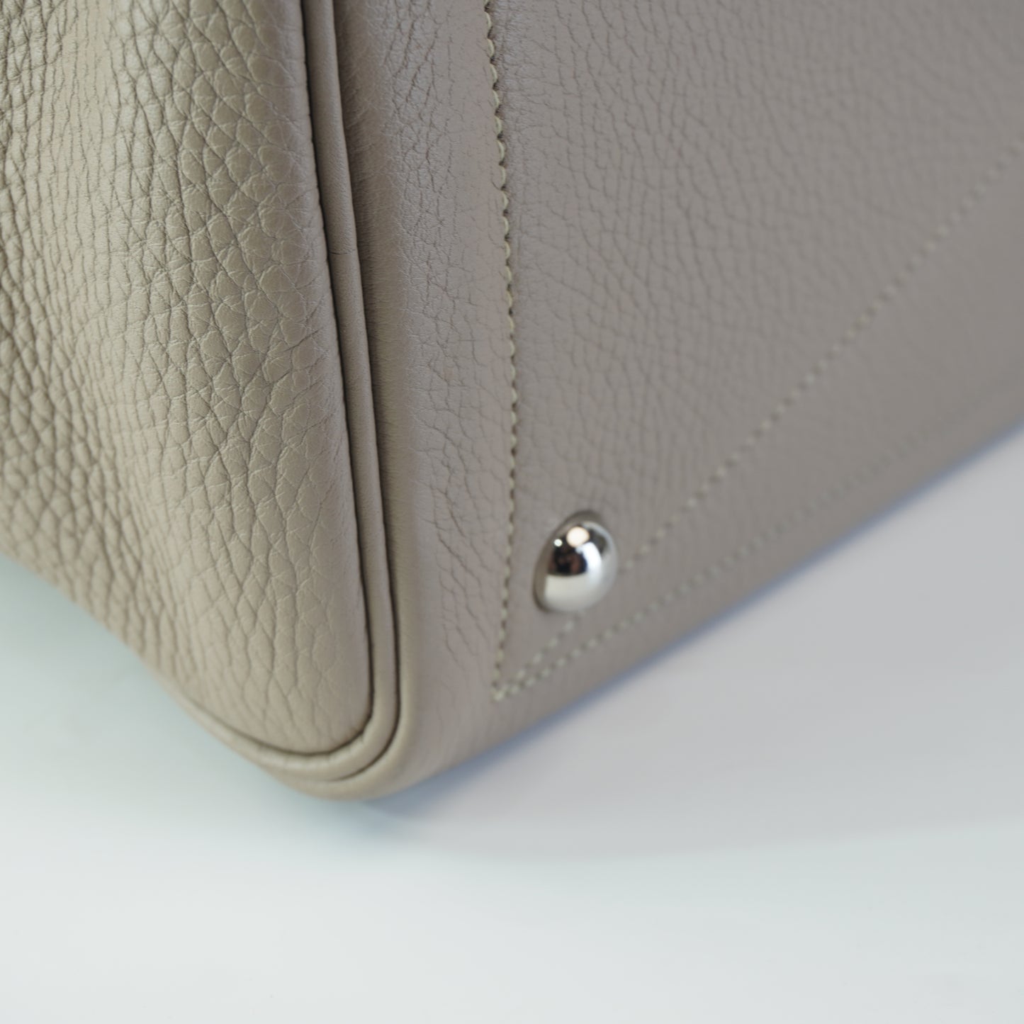 Hermes Victoria Beige