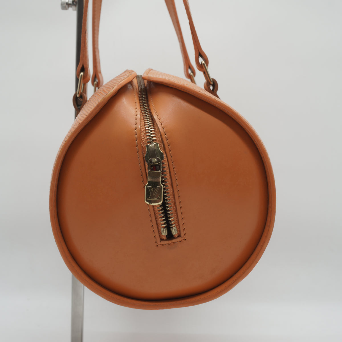 Louis Vuitton	Soufflot Handbag Oranger Medium GHW