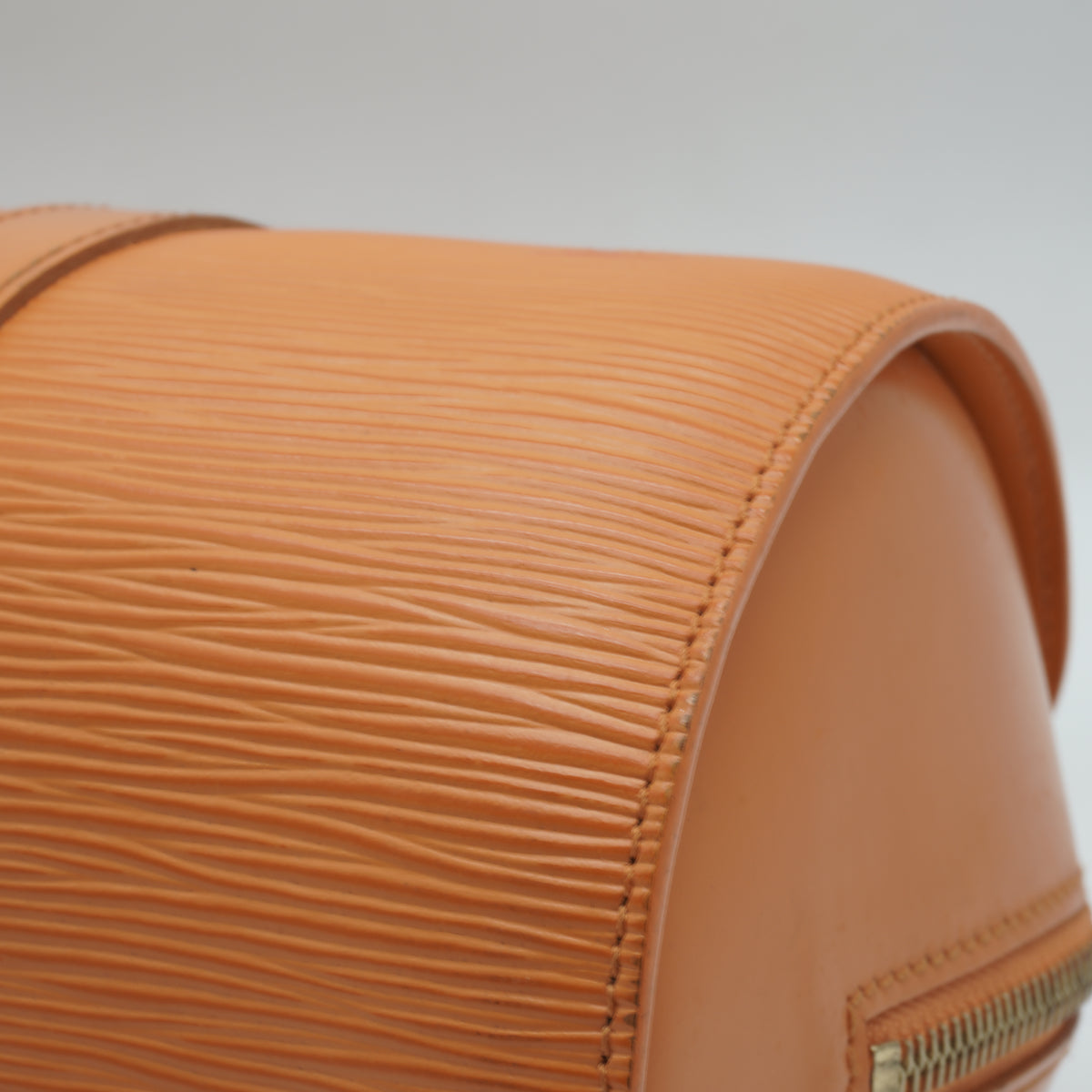 Louis Vuitton	Soufflot Handbag Oranger Medium GHW