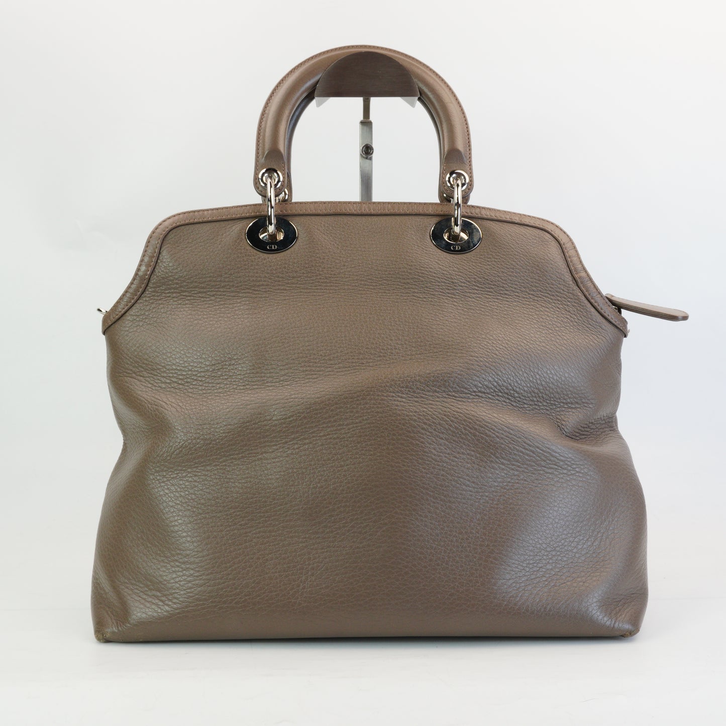 Dior	pebbled leather Neo Classic shoulder bag Medium Taupe SHW
