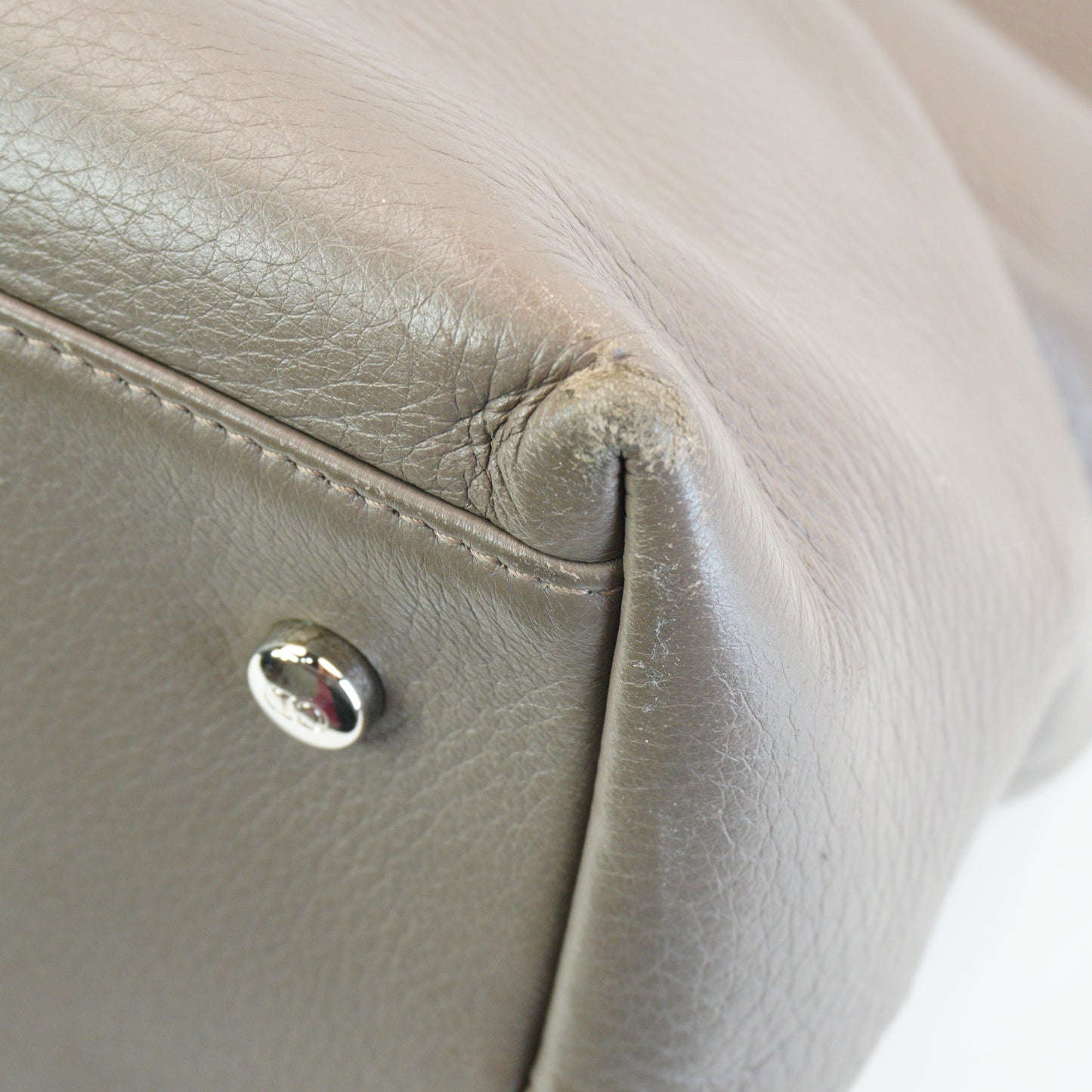 Dior	pebbled leather Neo Classic shoulder bag Medium Taupe SHW