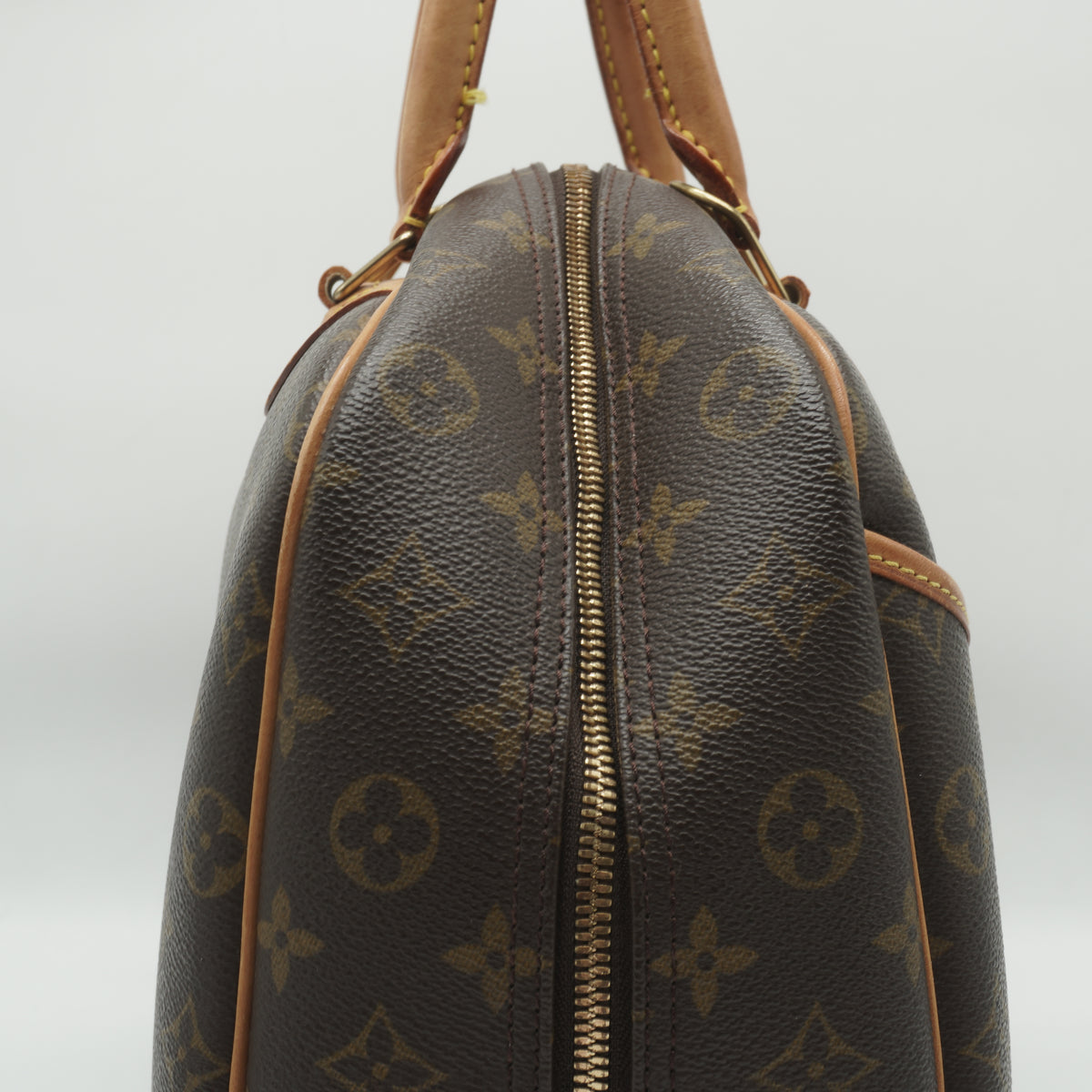 Louis Vuitton	Deauville Bag Medium Monogram Canvas GHW