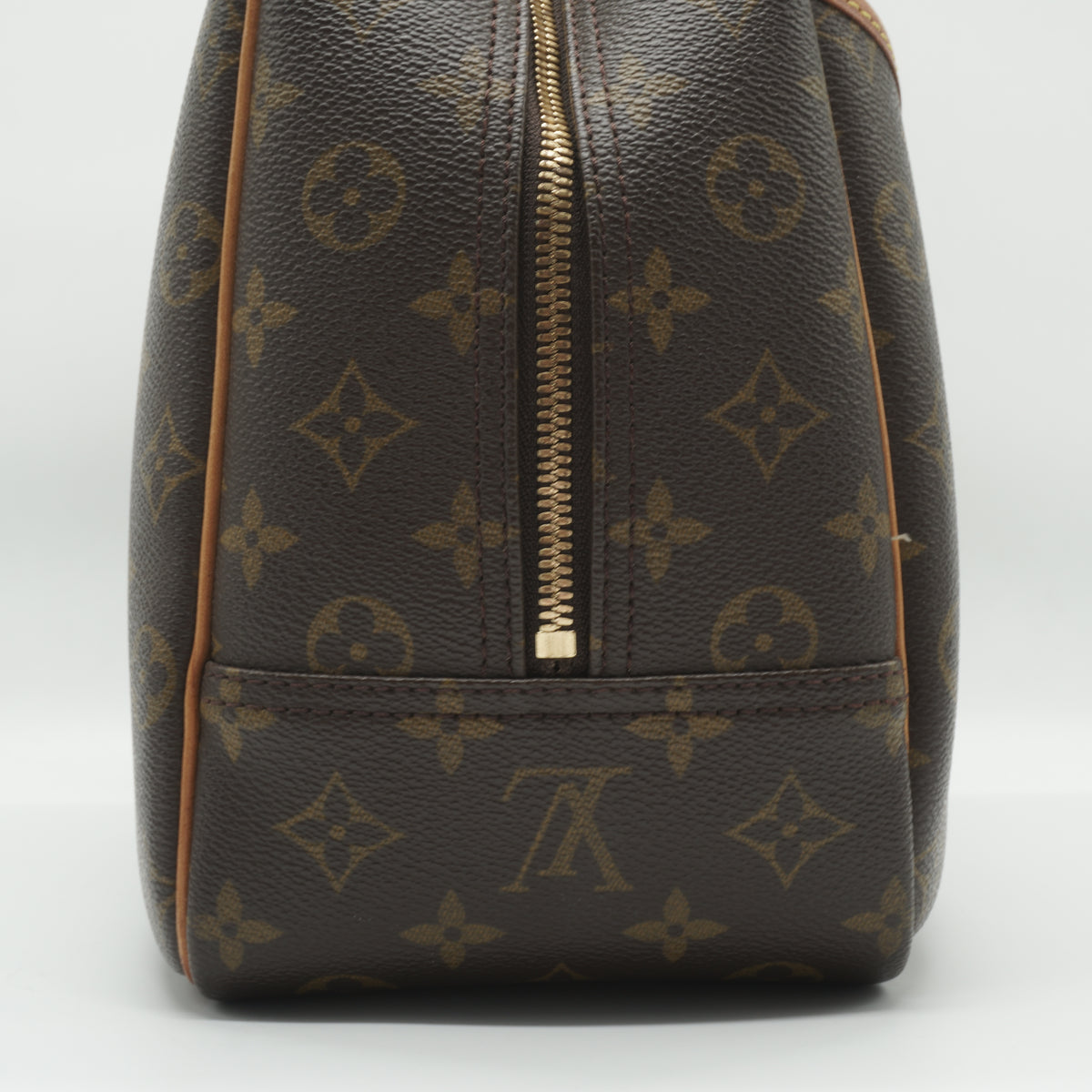 Louis Vuitton	Deauville Bag Medium Monogram Canvas GHW