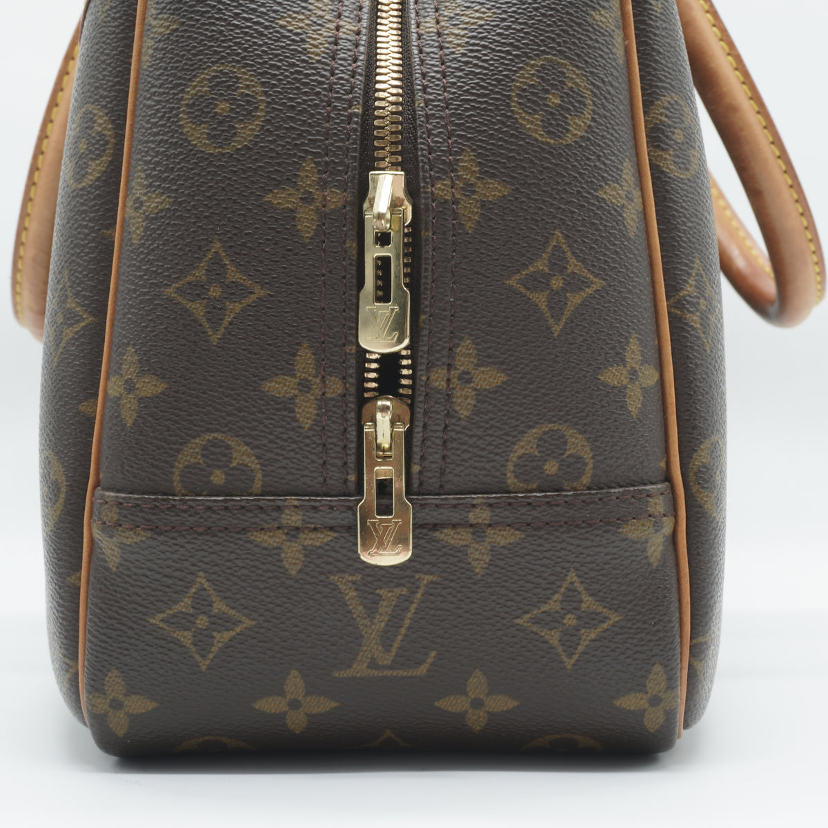 Louis Vuitton	Deauville Bag Medium Monogram Canvas GHW