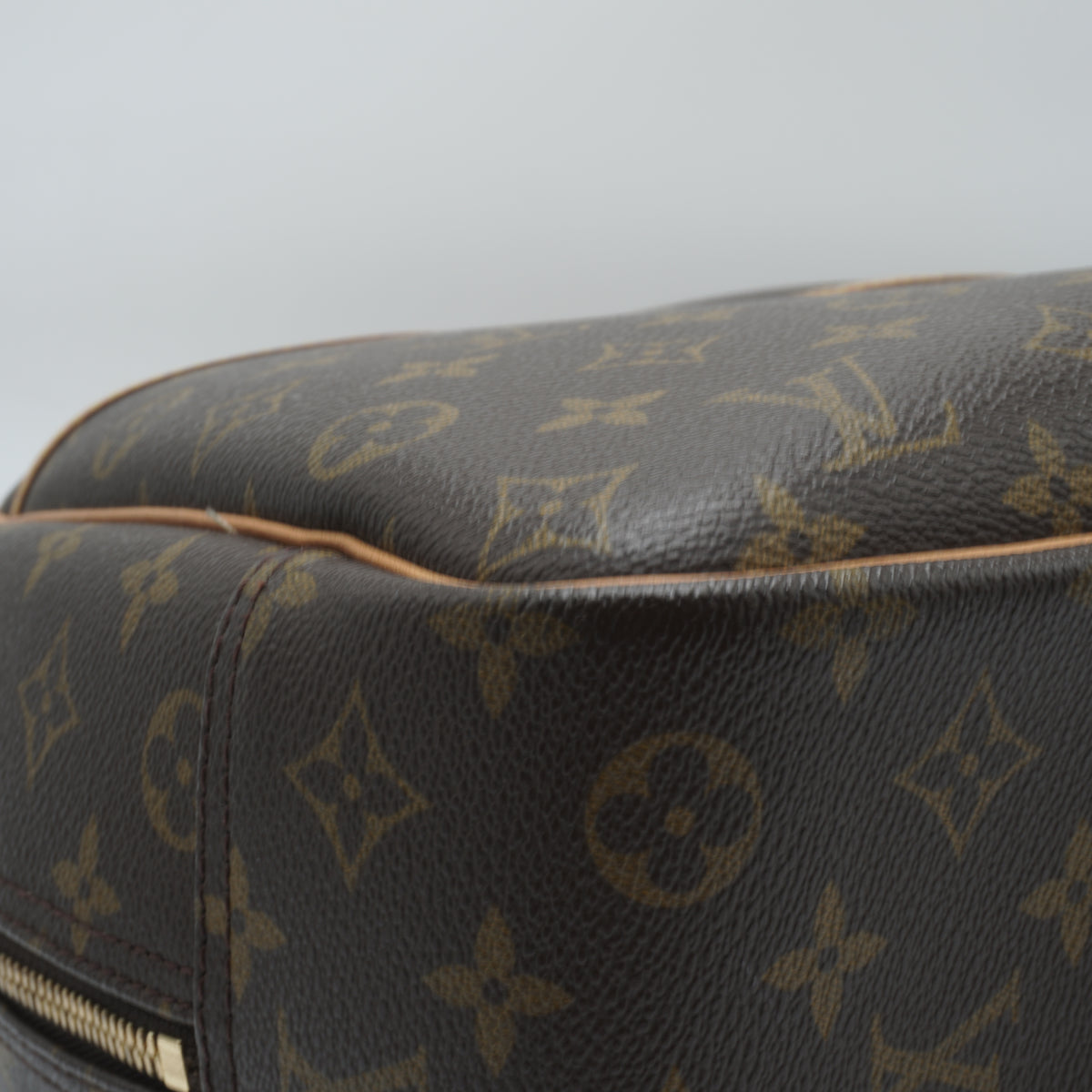 Louis Vuitton	Deauville Bag Medium Monogram Canvas GHW