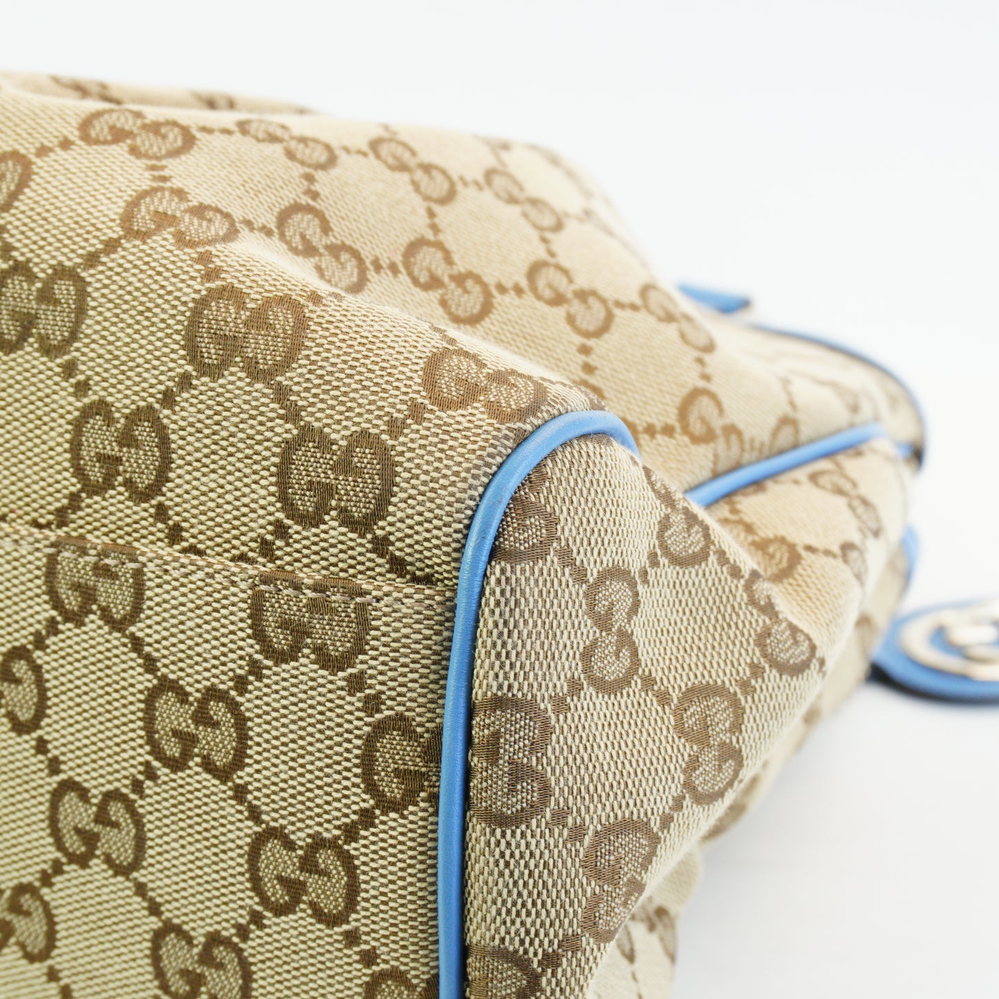 Gucci Biege GG Canvas With Distinct Blue leather Trim Medium GHW