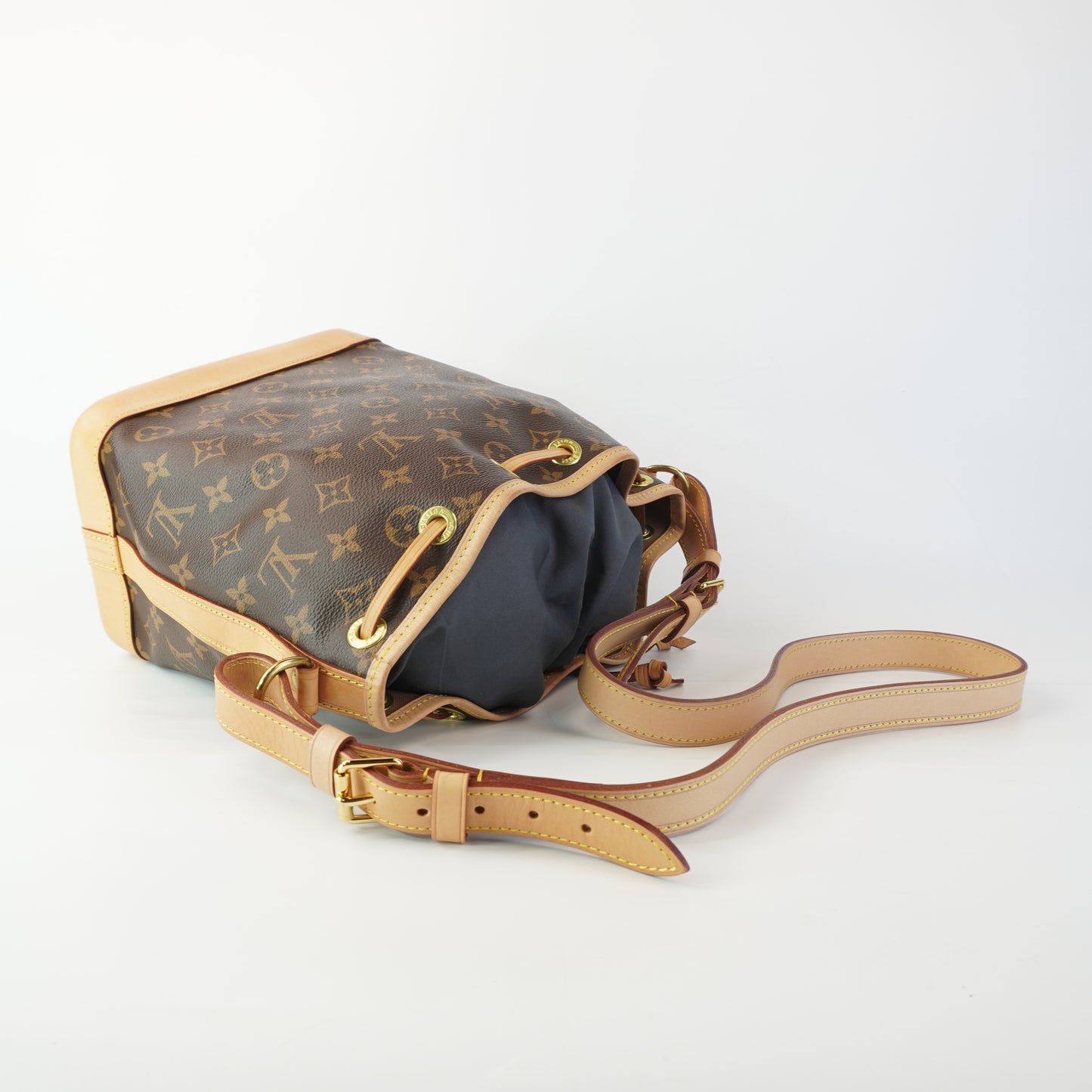 Louis Vuitton	Petit Noe BB Mono
