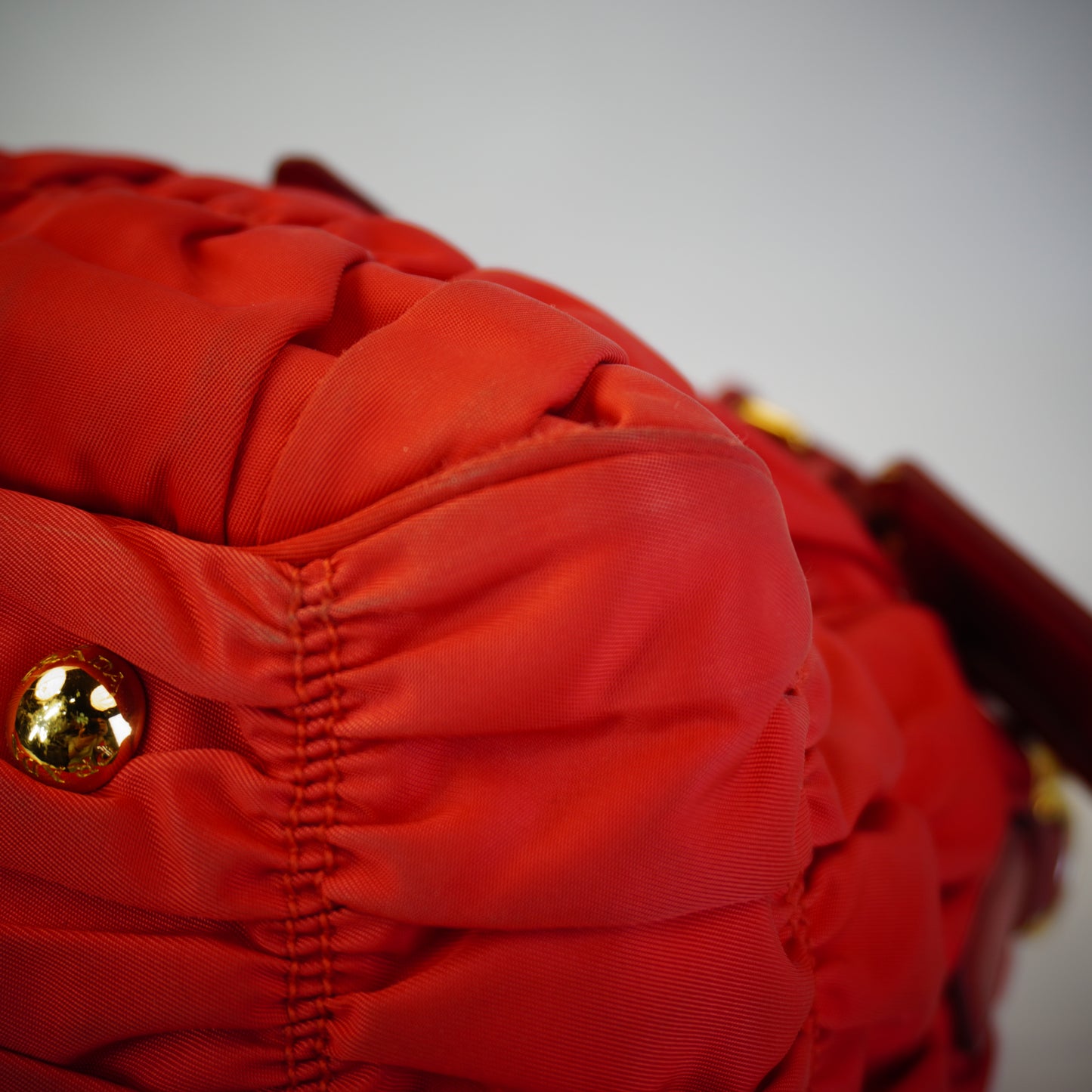 Prada Tessuto Graufe Red GHW