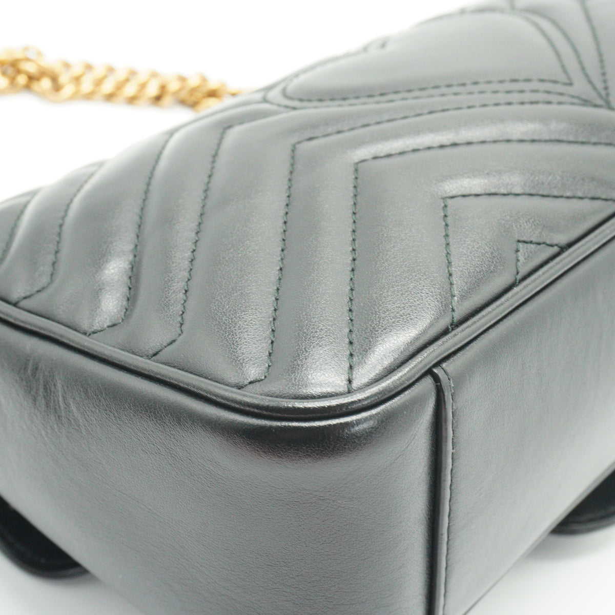 Gucci GG Marmont Matelasse Shoulder Bag Black Small GHW