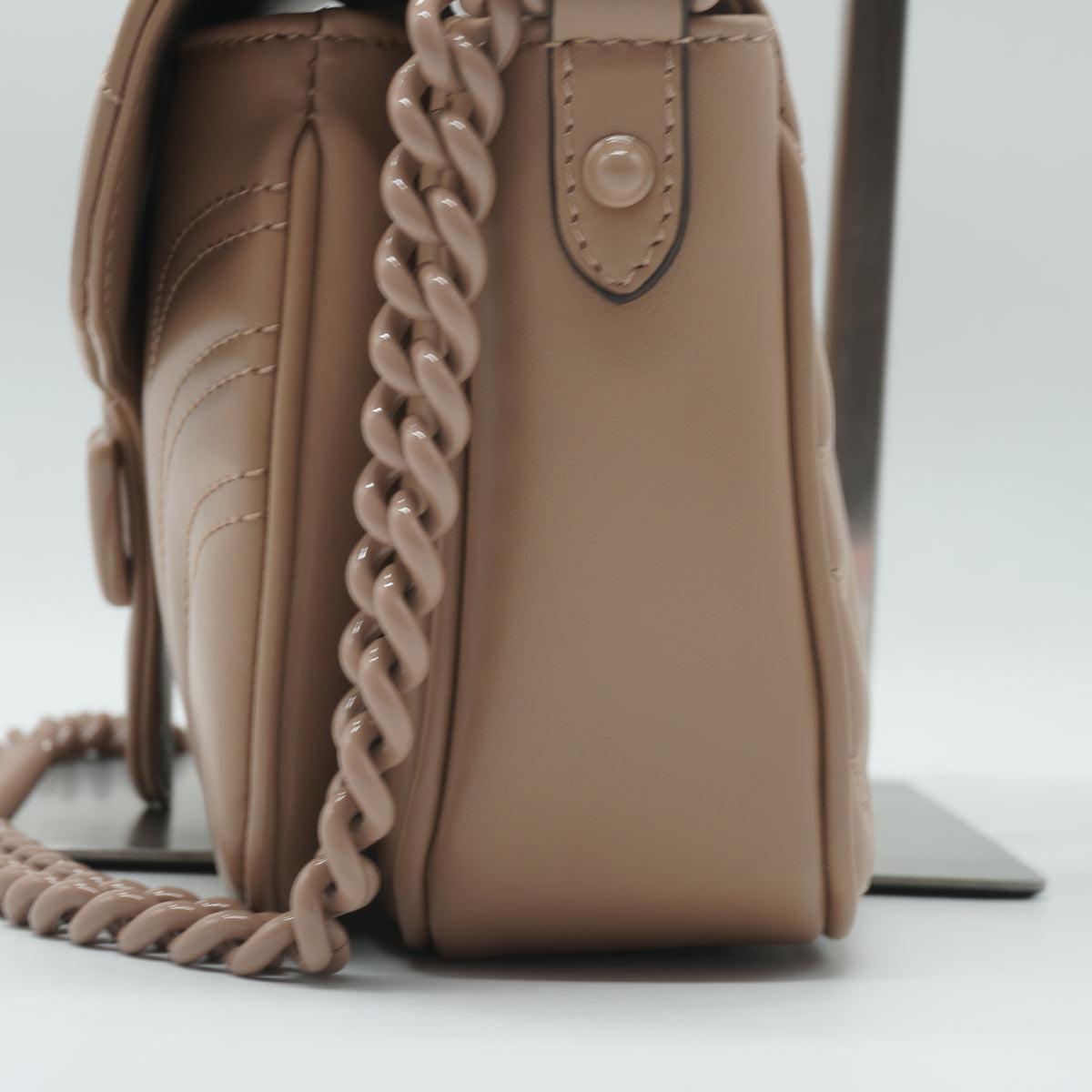 Gucci	GG Marmont Metelasse Shoulder Bag Beige Medium Tonal SHW