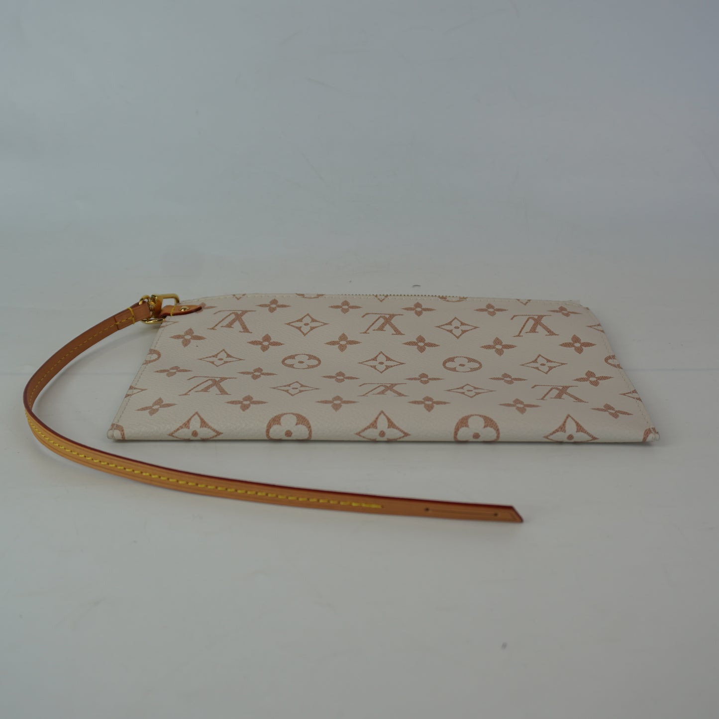 Louis vuitton	Atlantis GM