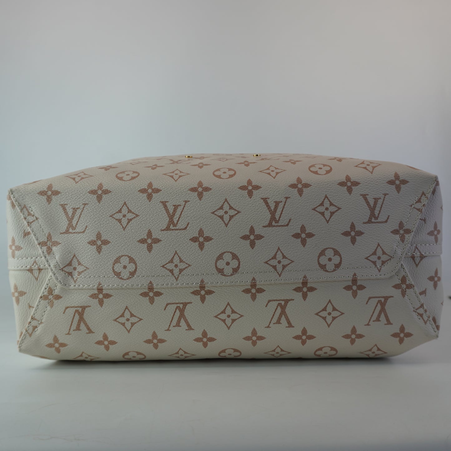 Louis vuitton	Atlantis GM
