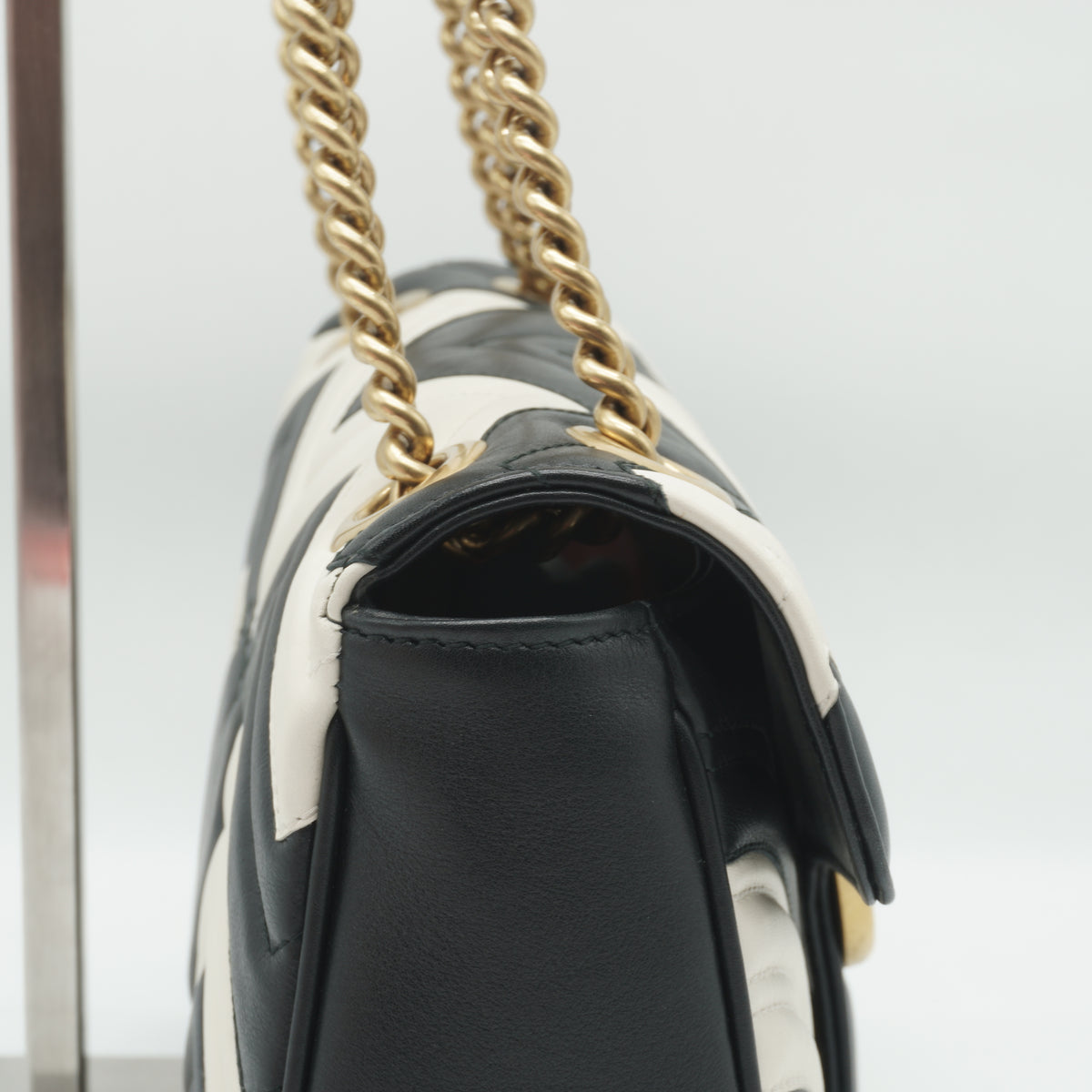 Gucci Matellasse GG Marmont Small Black-White GHW
