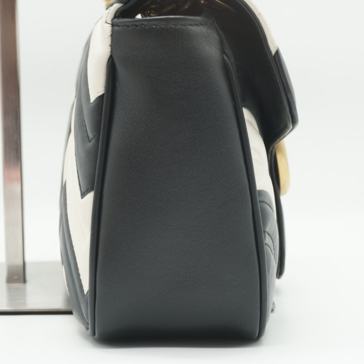 Gucci Matellasse GG Marmont Small Black-White GHW