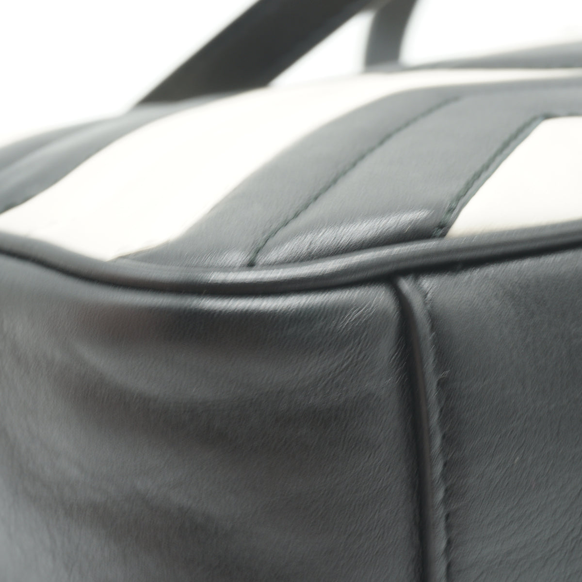 Gucci Matellasse GG Marmont Small Black-White GHW