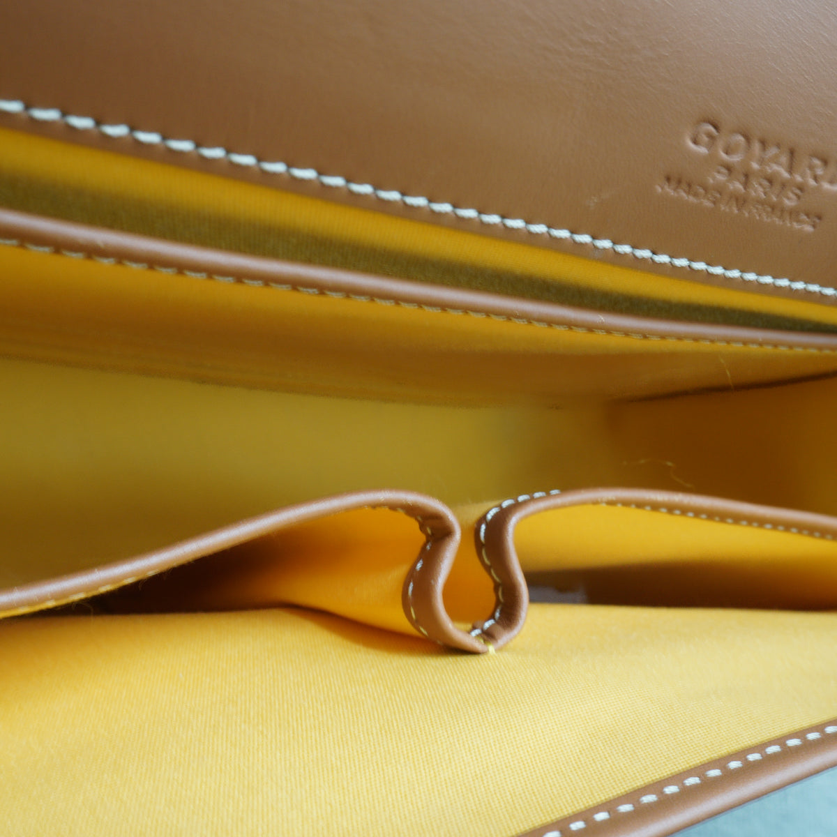 Goyard	Belvedere Messenger Bag MM SHW