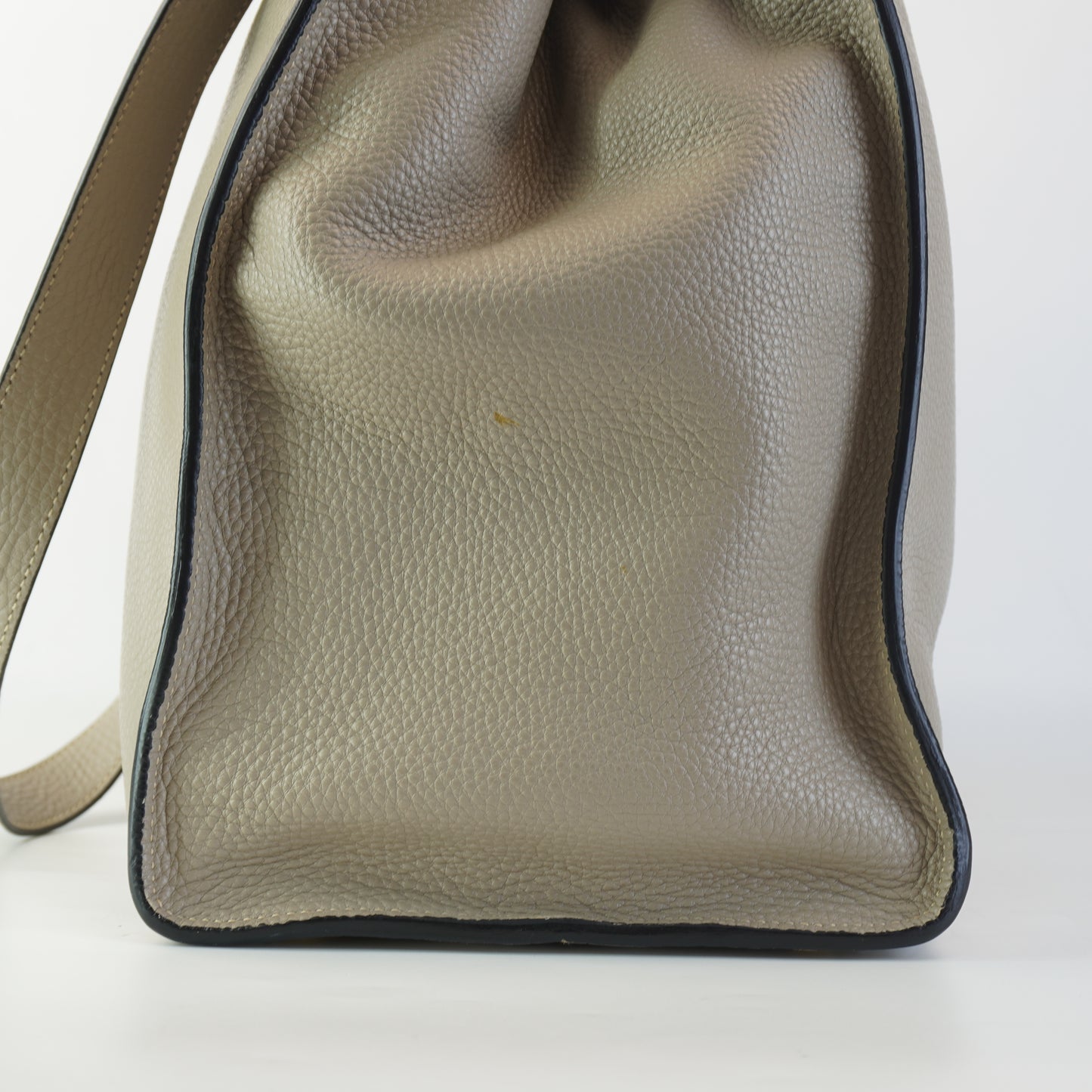 Prada Vitello Diano Tote Beige
