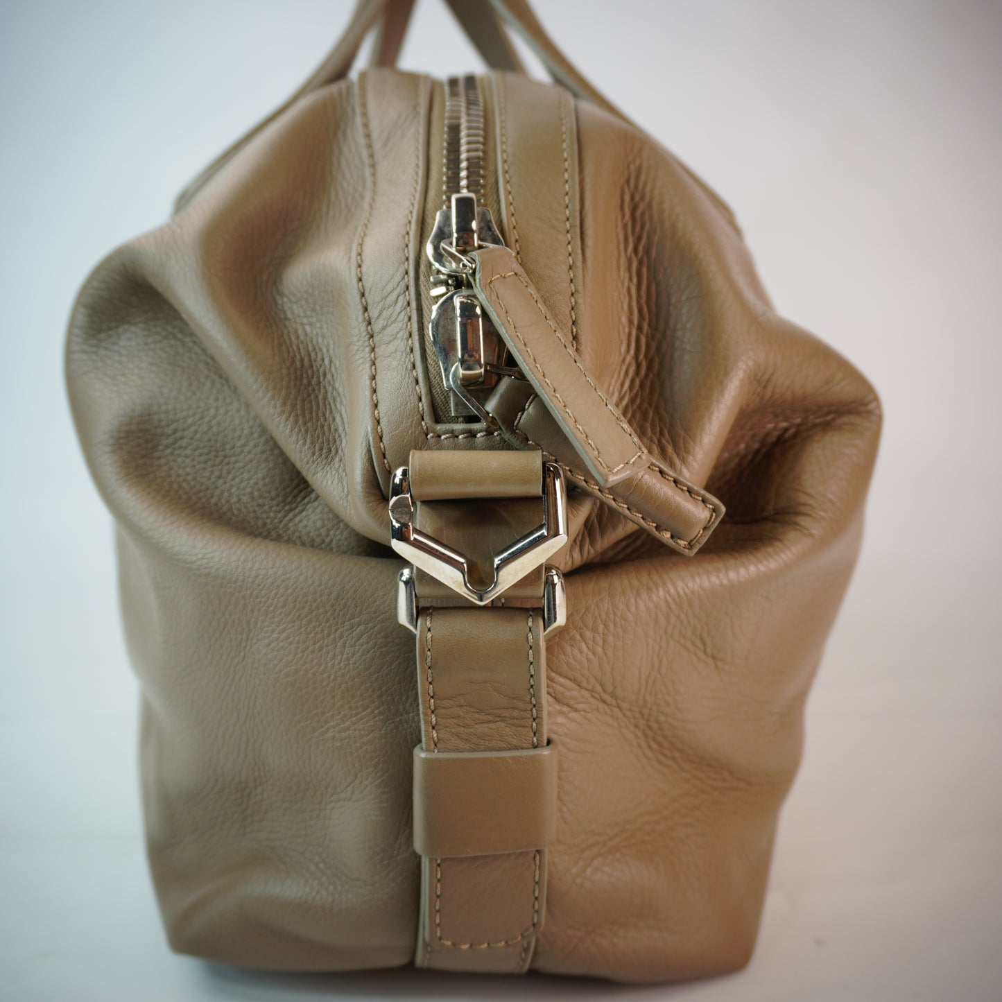 Givenchy Nightangle SHW Medium