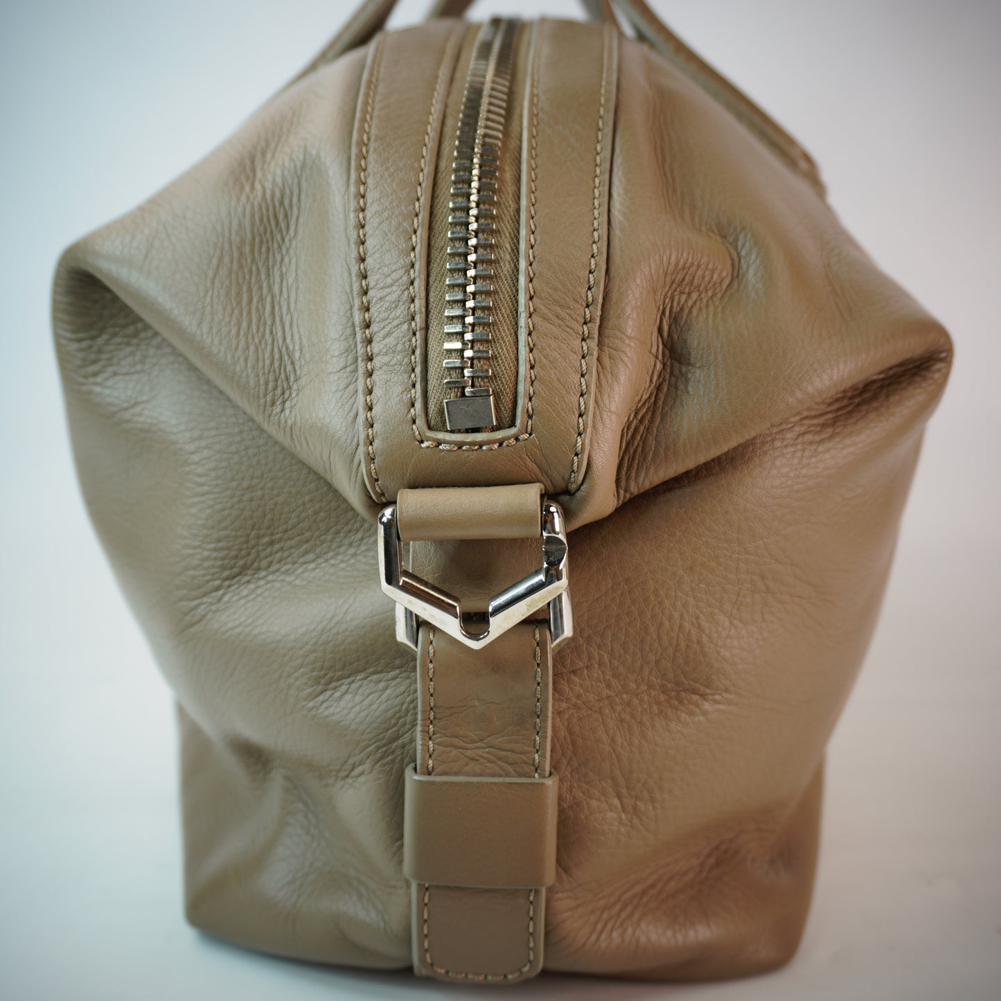 Givenchy Nightangle SHW Medium