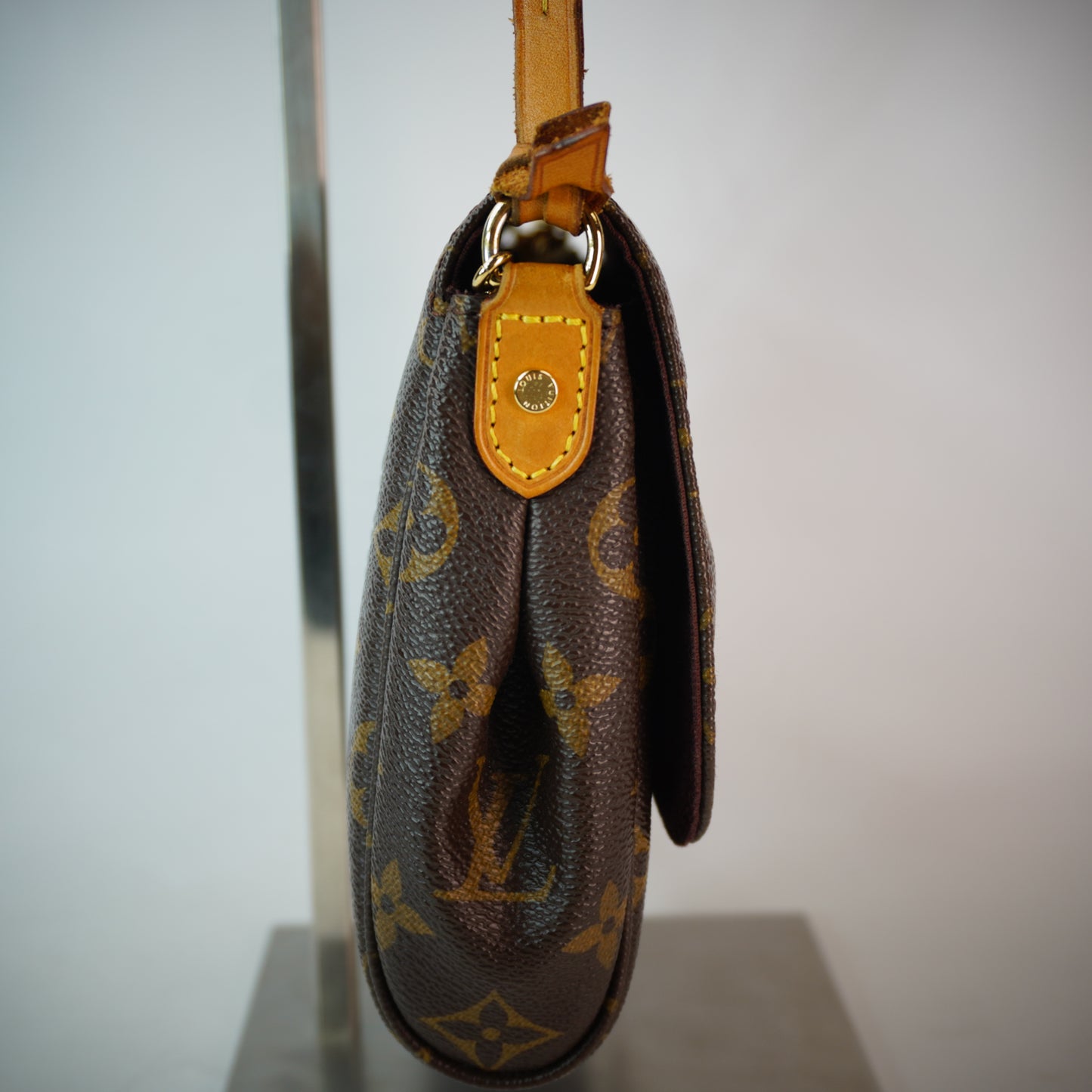 Louis Vuitton	Favorite DE GHW