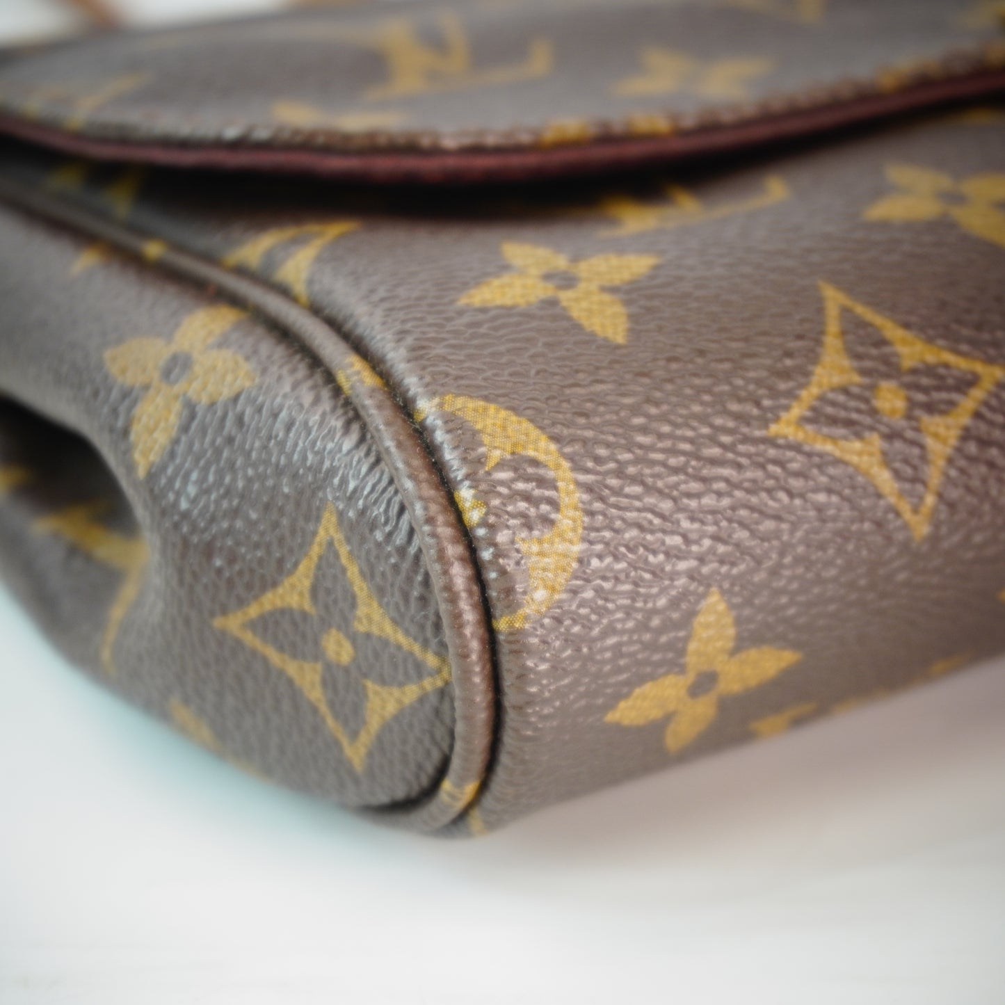 Louis Vuitton	Favorite DE GHW