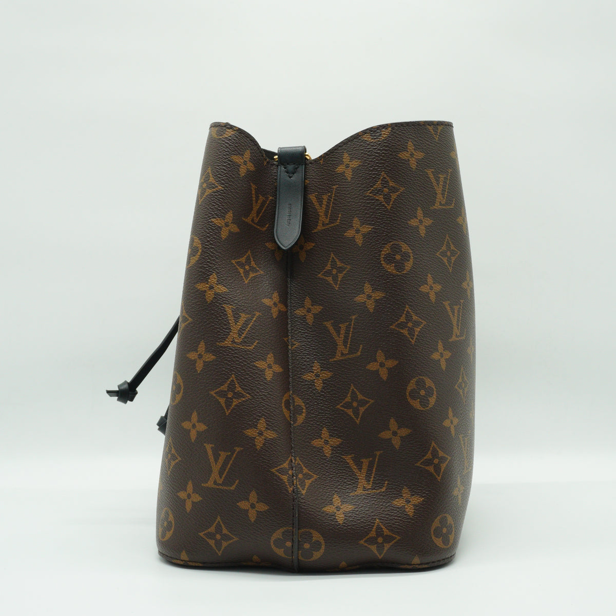Louis Vuitton	Neo Neo MM Bucket Mono GHW