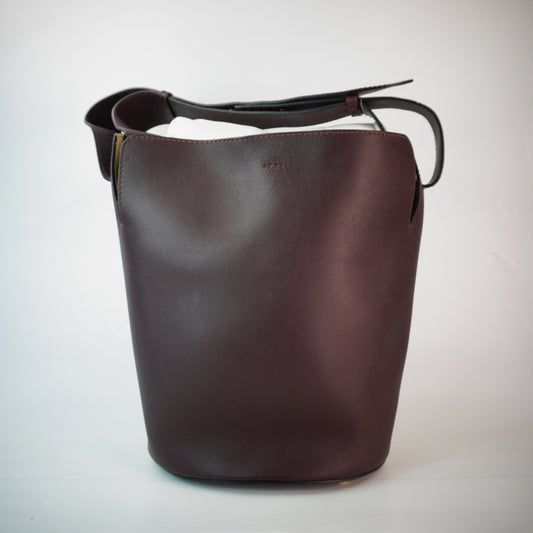 Burberry	Bucket Burgundy GHW Small