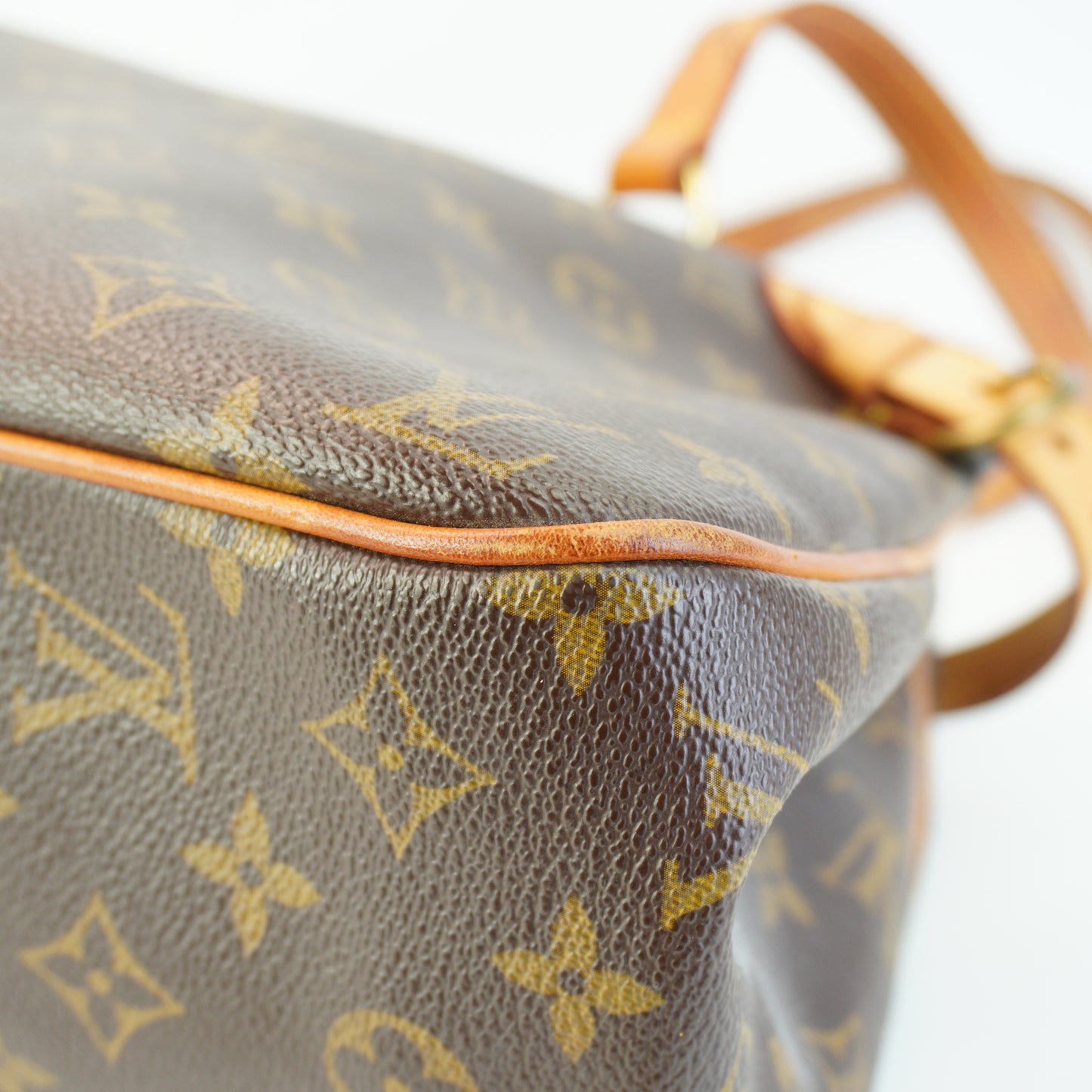 Louis Vuitton	Batignolles Horizontal GHW