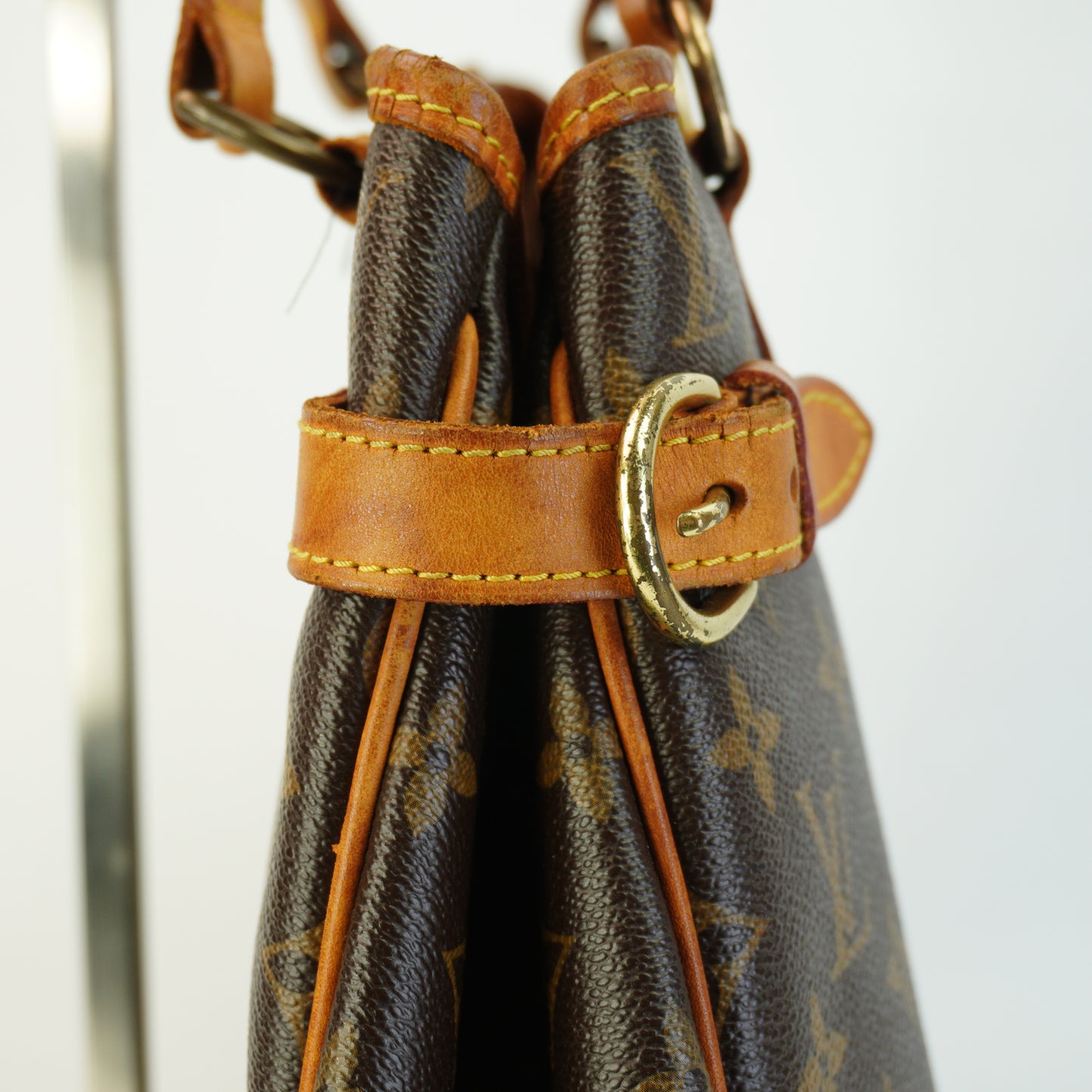 Louis Vuitton	Horizontal Monogram Medium GHW
