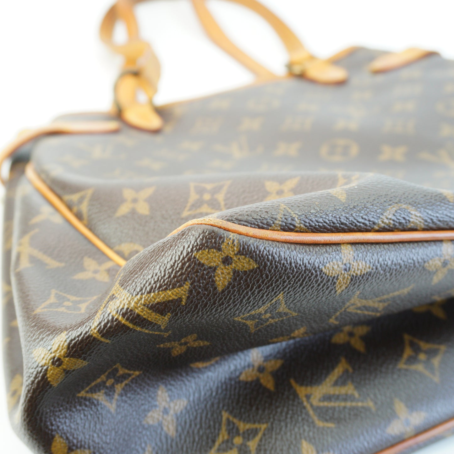 Louis Vuitton	Horizontal Monogram Medium GHW
