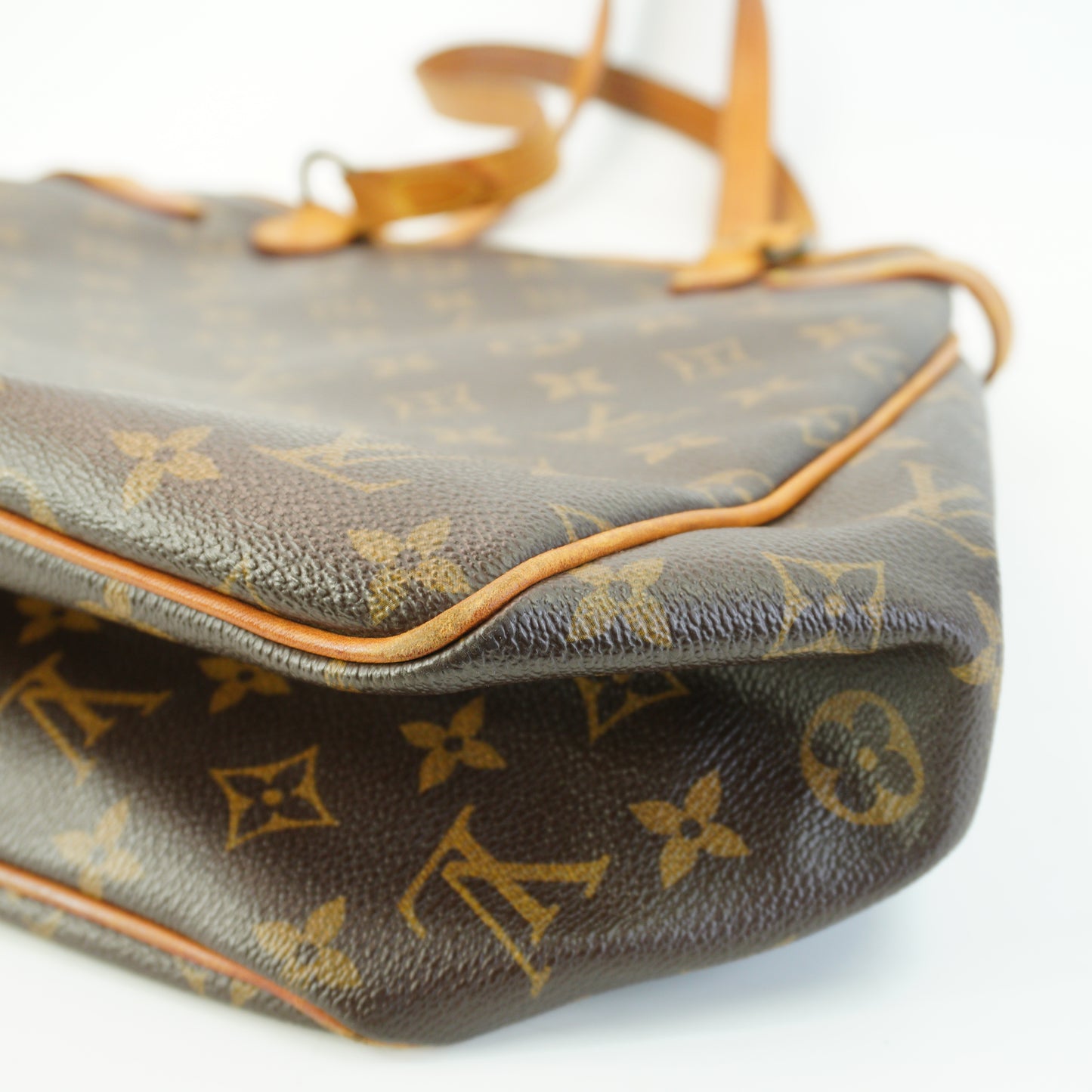 Louis Vuitton	Horizontal Monogram Medium GHW