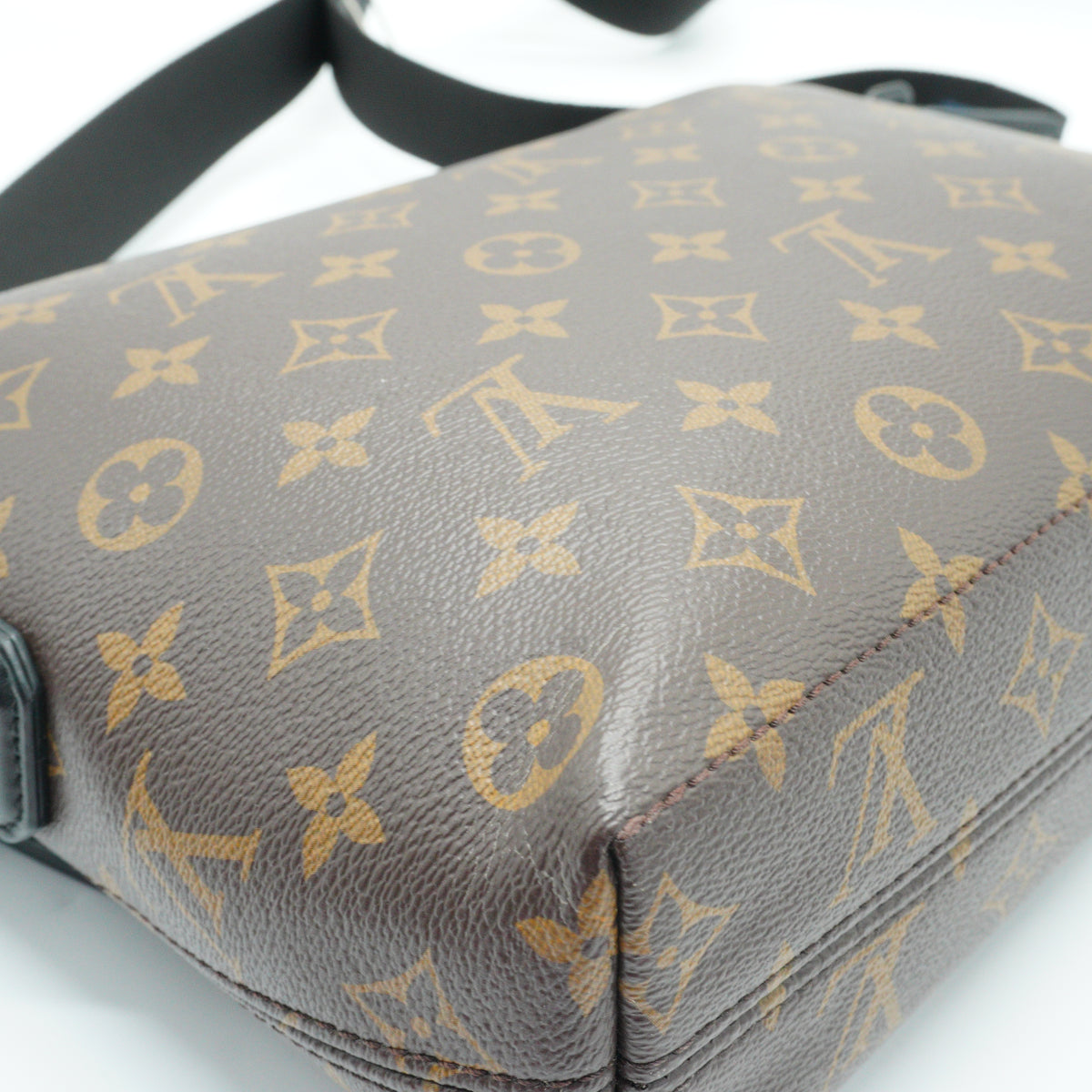 Louis Vuitton Macassar Magnetic Messenger Bag BHW Small