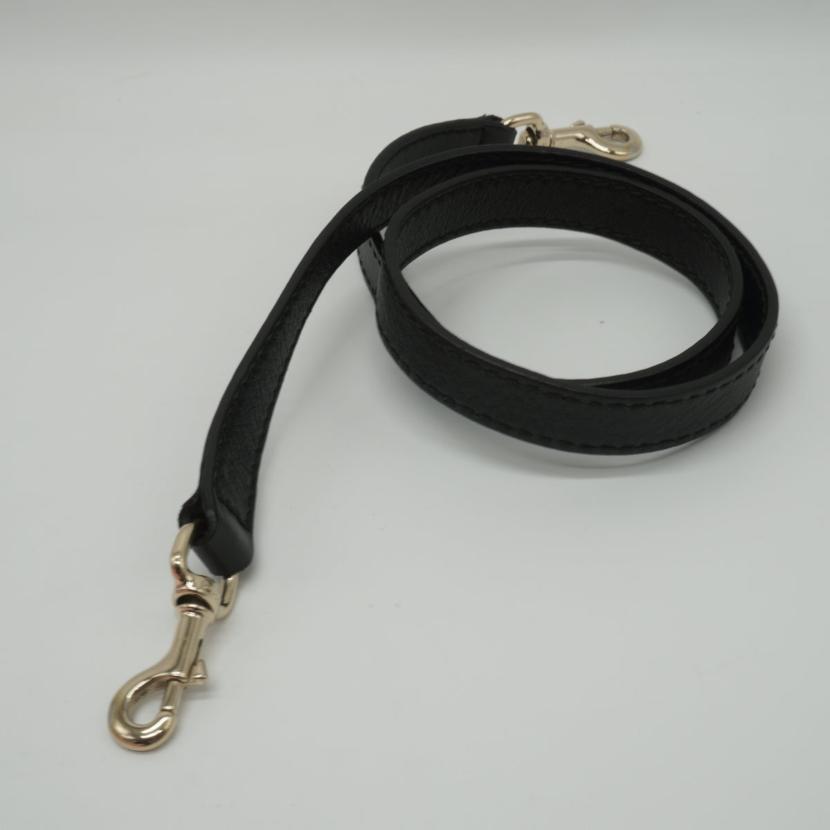 Louis Vuitton	Neo Neo MM Bucket Black GHW